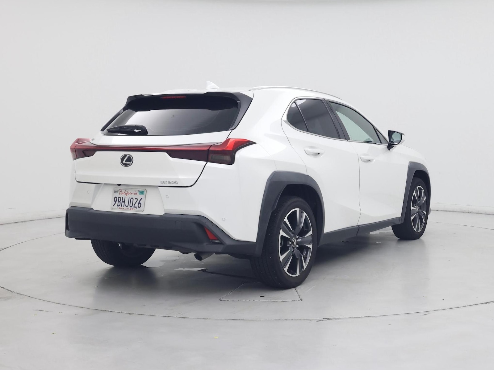 2022 Lexus UX 200 - Photo 9