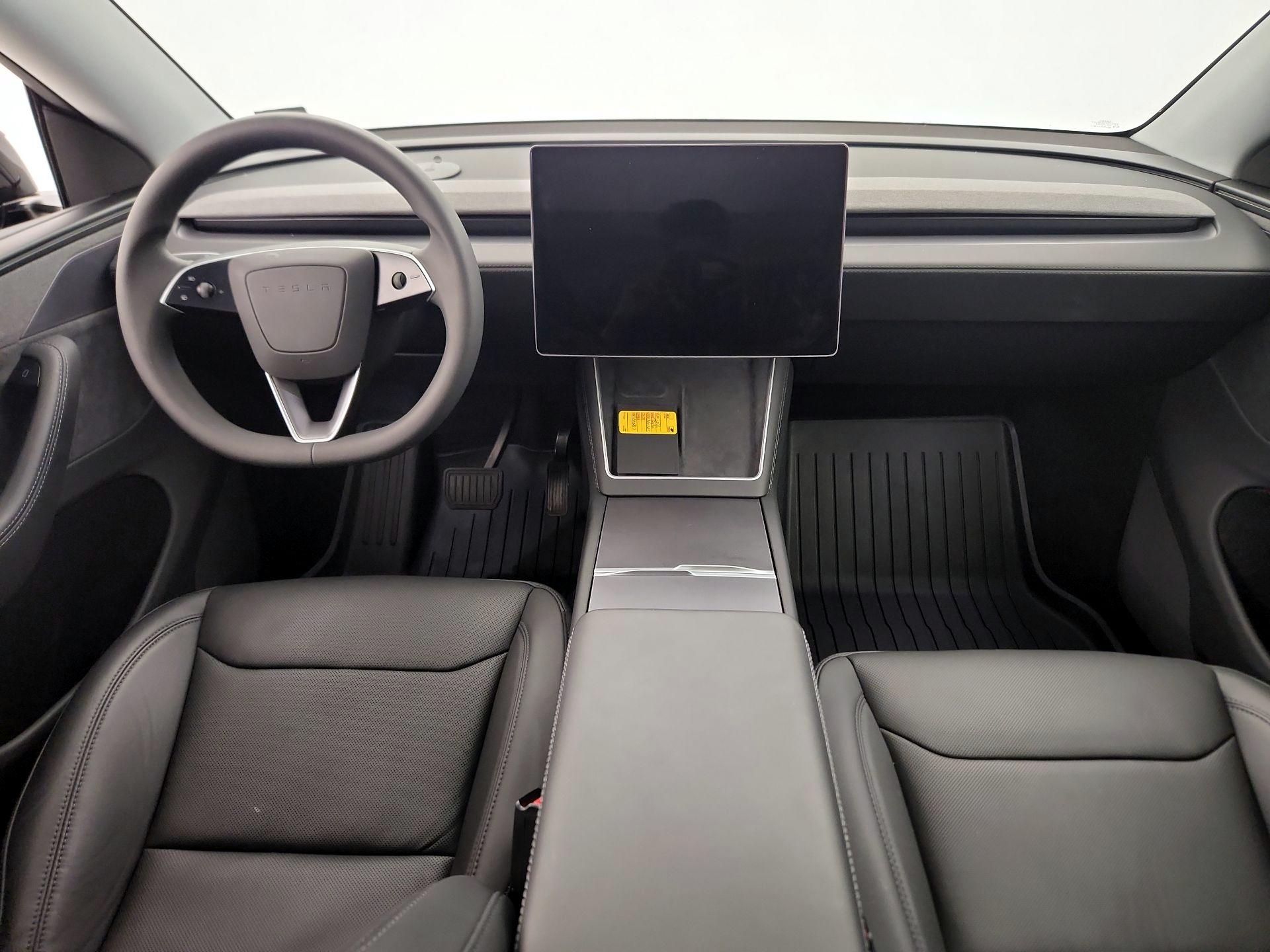 Thumbnail: 2026 Tesla Model Y - 9