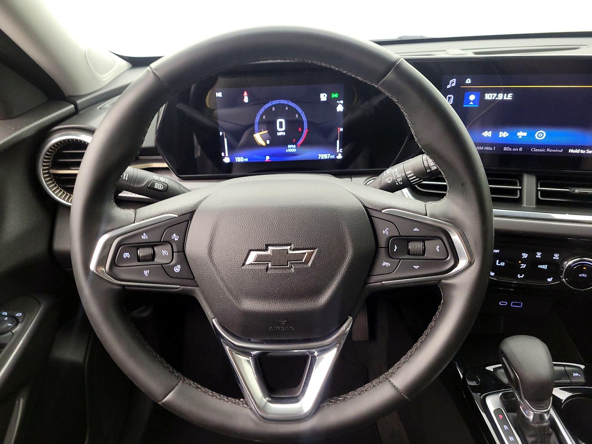 Thumbnail: 2025 Chevrolet Trax - 10