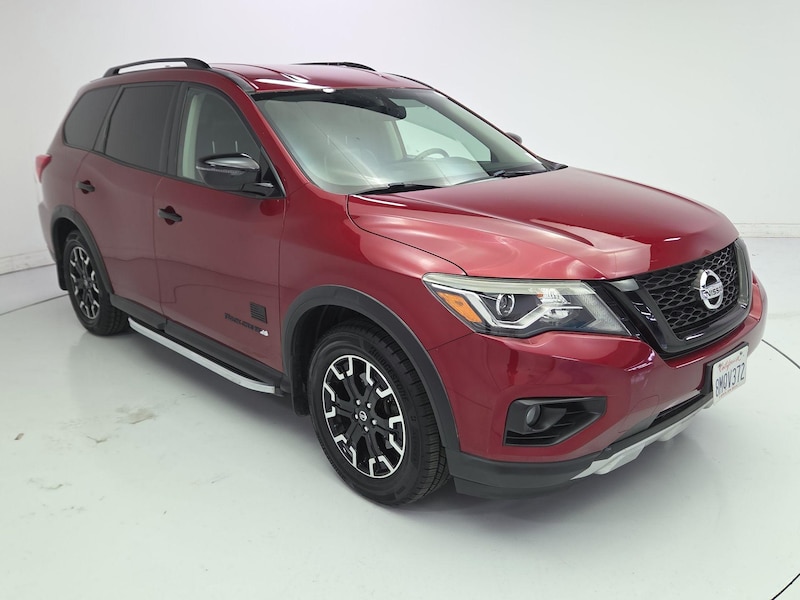 2019 Nissan Pathfinder SV