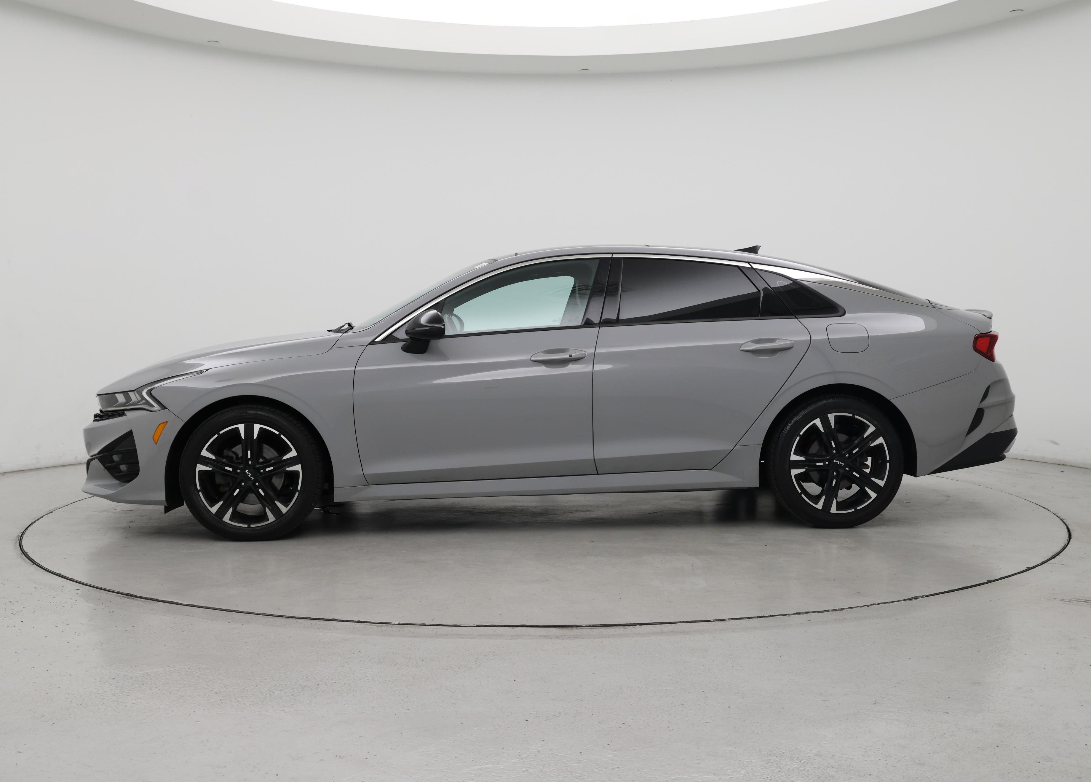 Thumbnail: 2022 Kia K5 - 3
