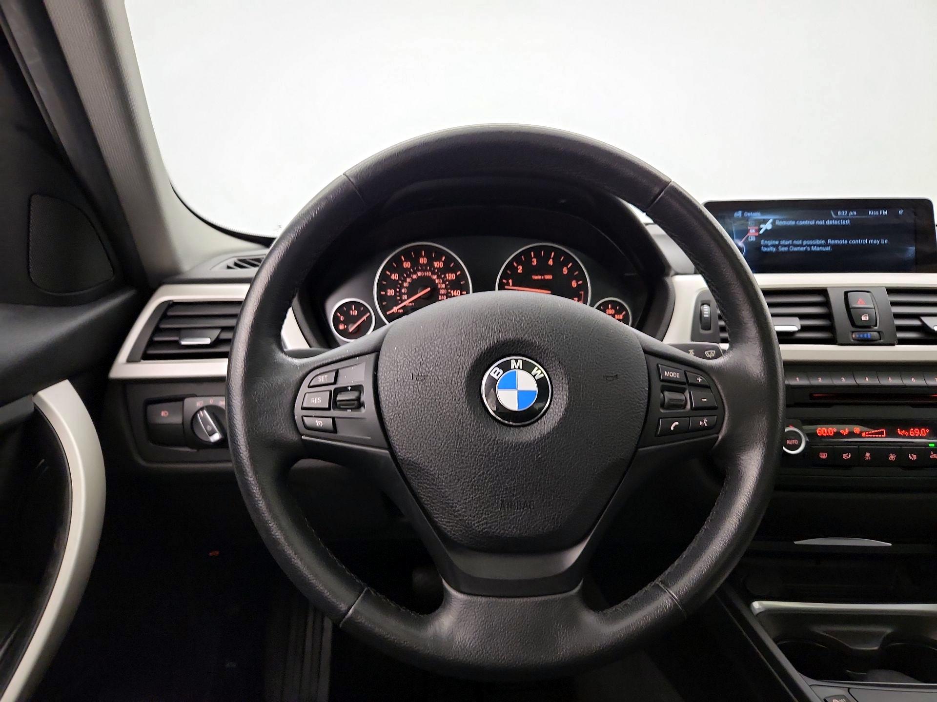 Thumbnail: 2015 BMW 3 Series - 10