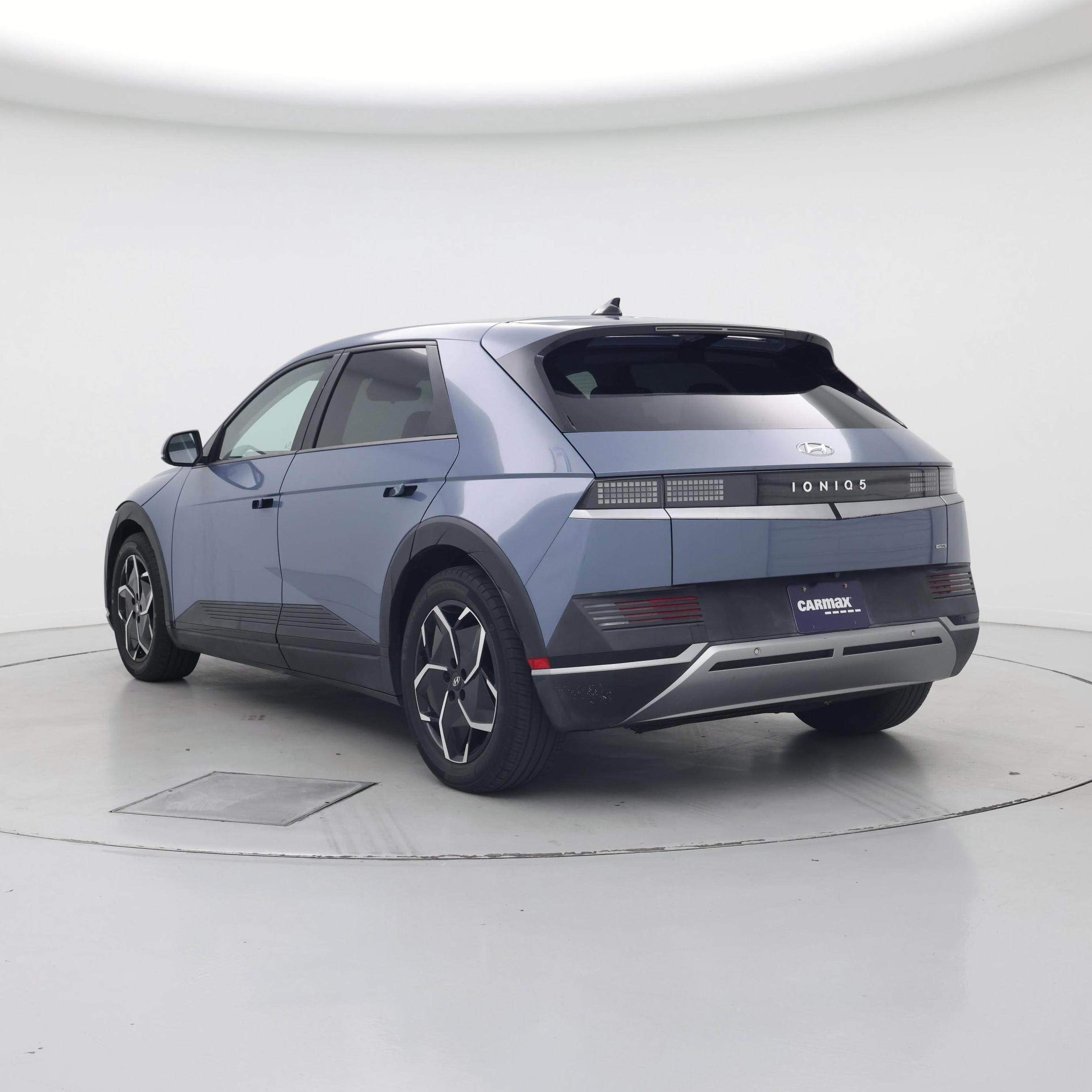 Thumbnail: 2022 Hyundai Ioniq 5 - 2