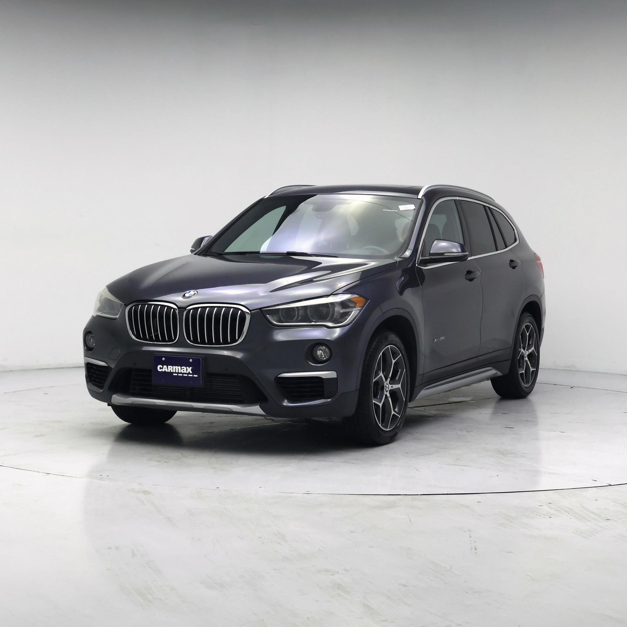 Thumbnail: 2017 BMW X1 - 4