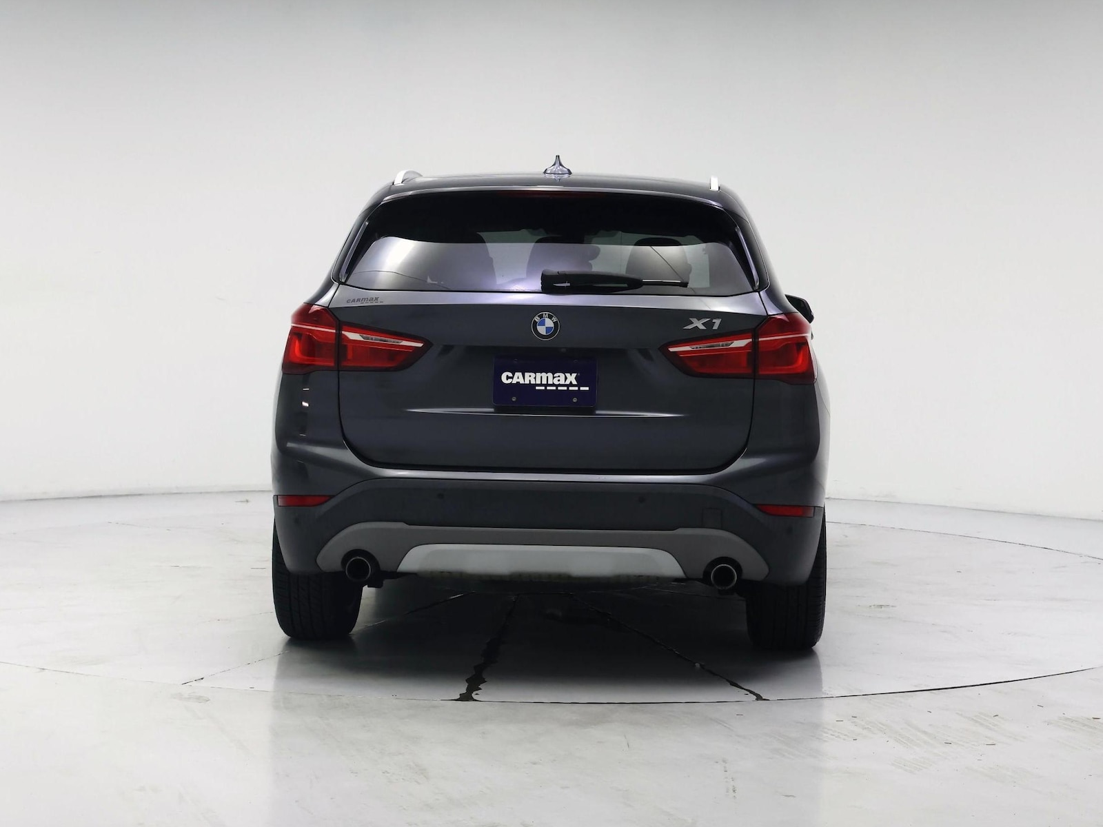 2017 BMW X1 28i - Photo 7