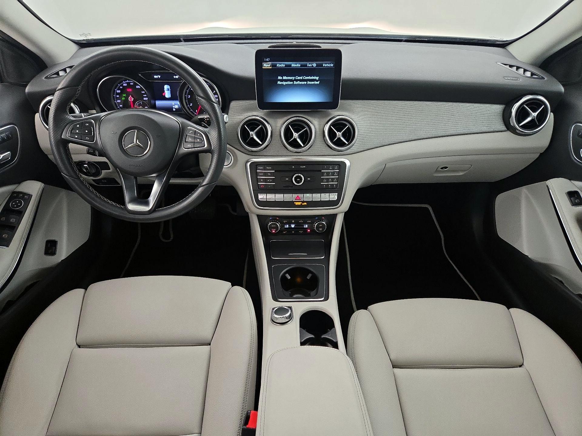 Thumbnail: 2018 Mercedes-Benz GLA - 9