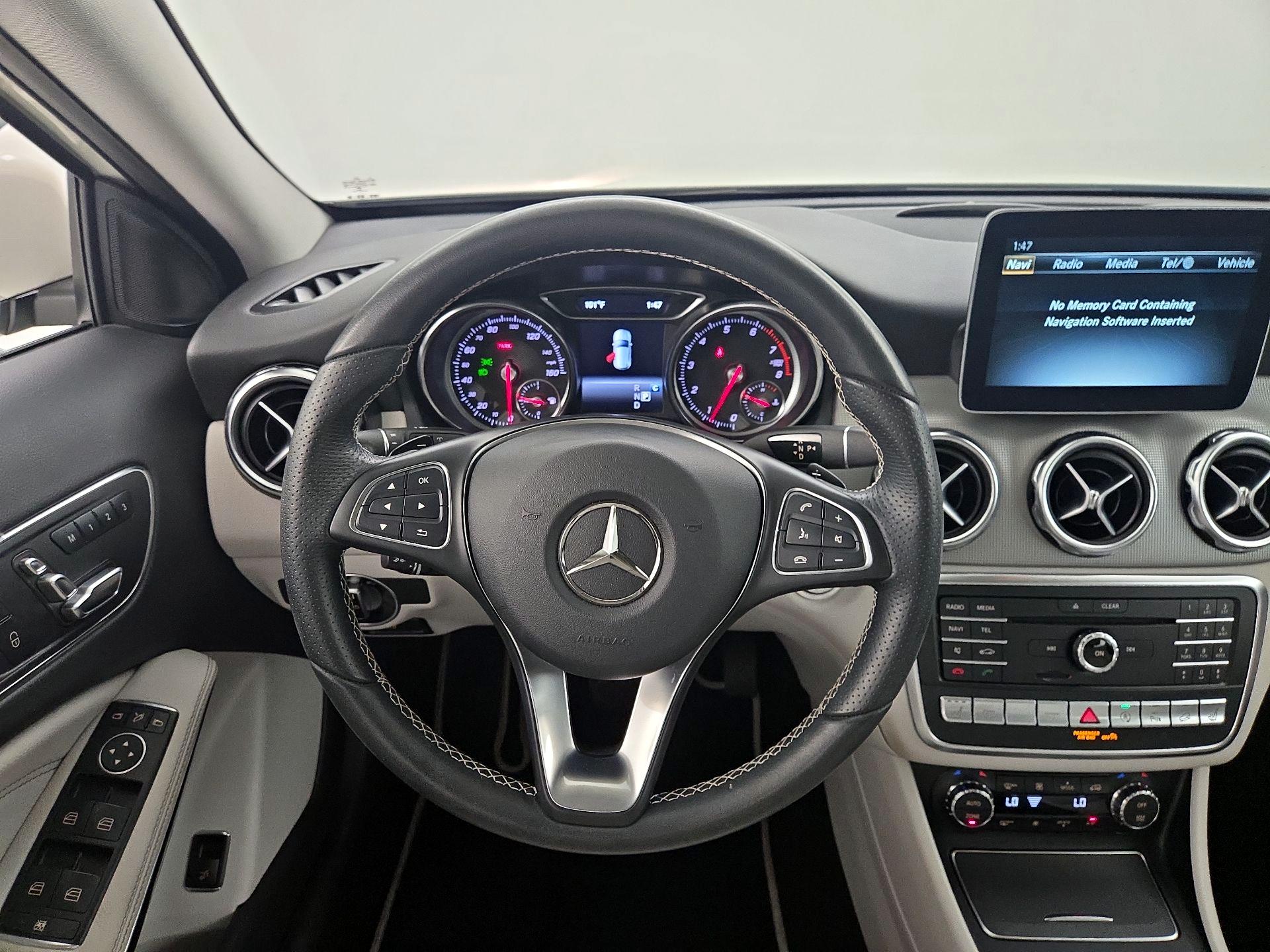 Thumbnail: 2018 Mercedes-Benz GLA - 10