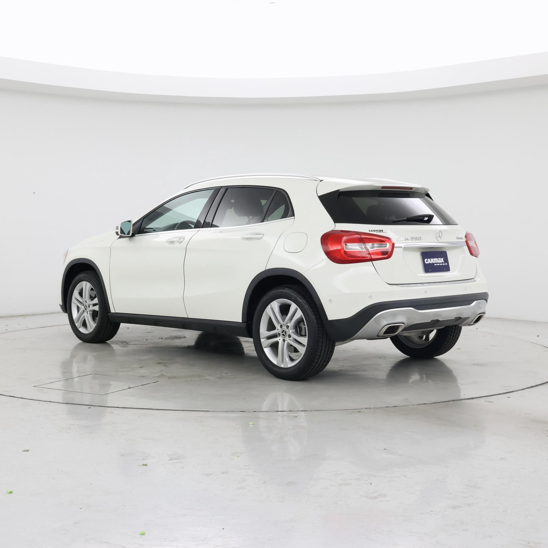 Thumbnail: 2018 Mercedes-Benz GLA - 2