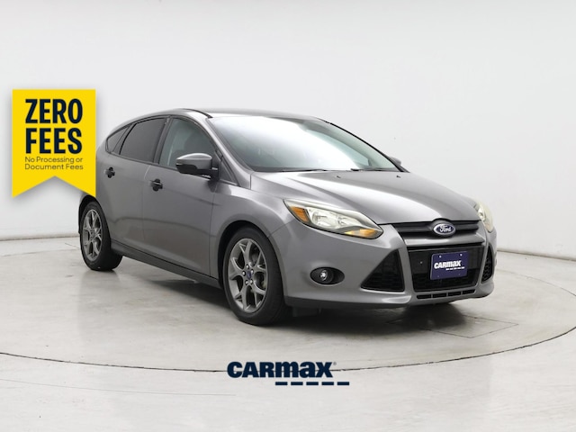 Gray 2014 Ford Focus Hatchback Front-Wheel Drive Automatic