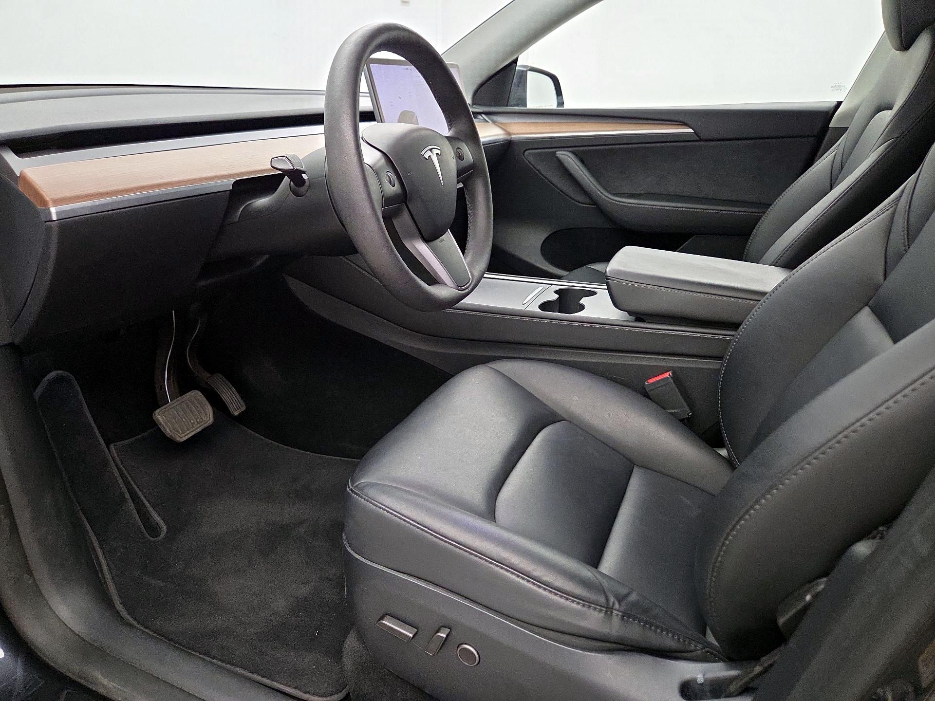 Thumbnail: 2024 Tesla Model Y - 11