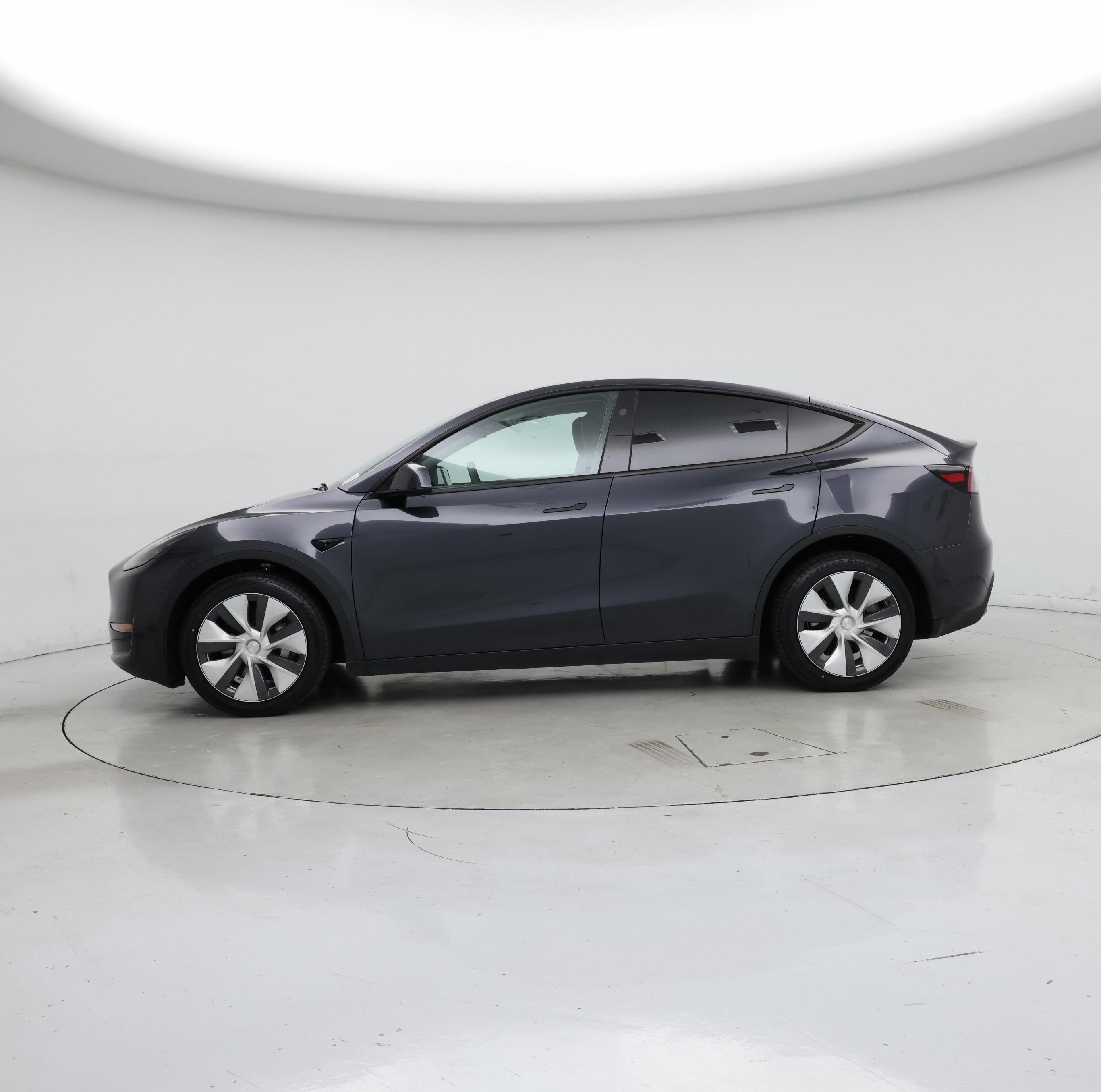 Thumbnail: 2024 Tesla Model Y - 3