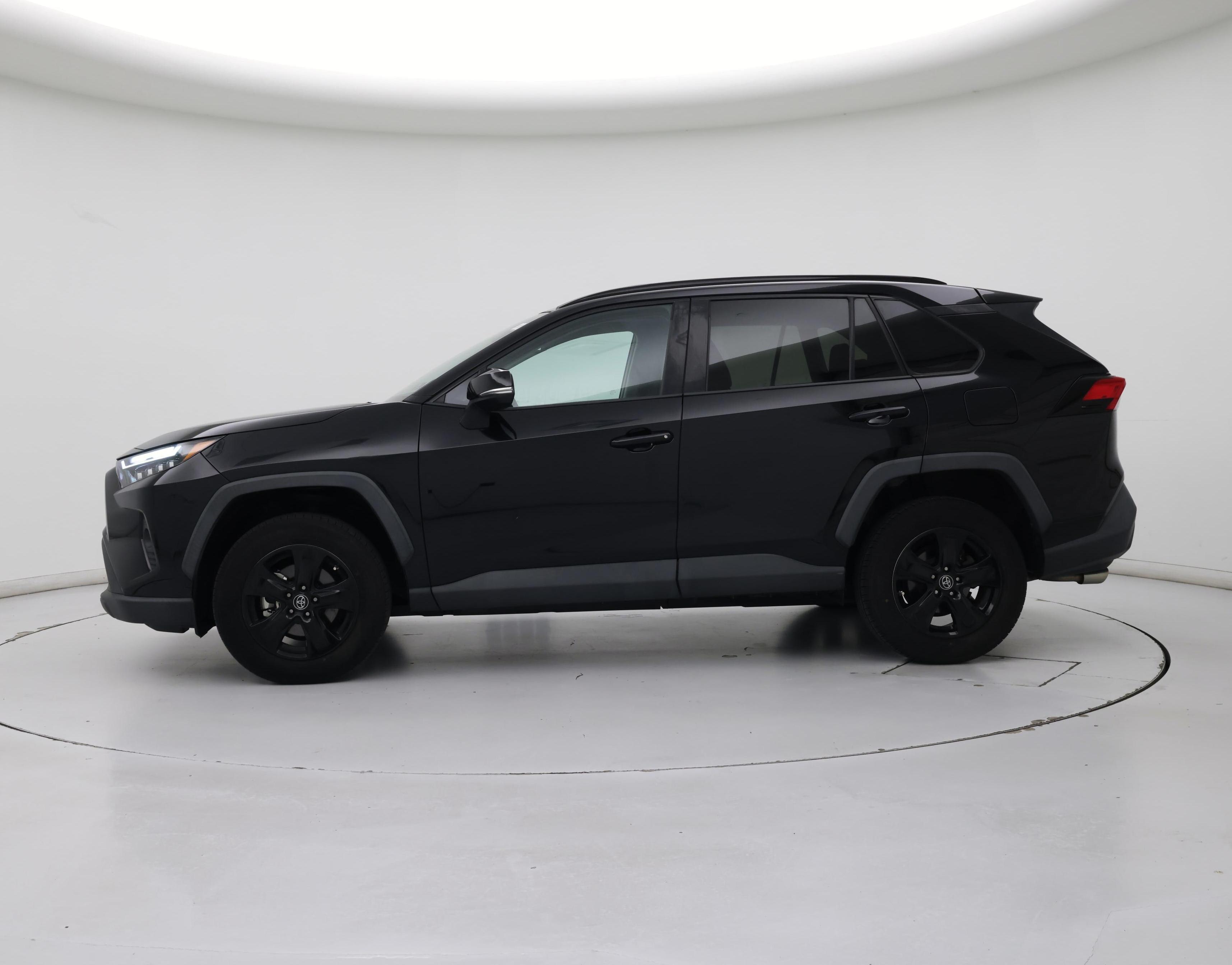 Thumbnail: 2019 Toyota RAV4 - 3