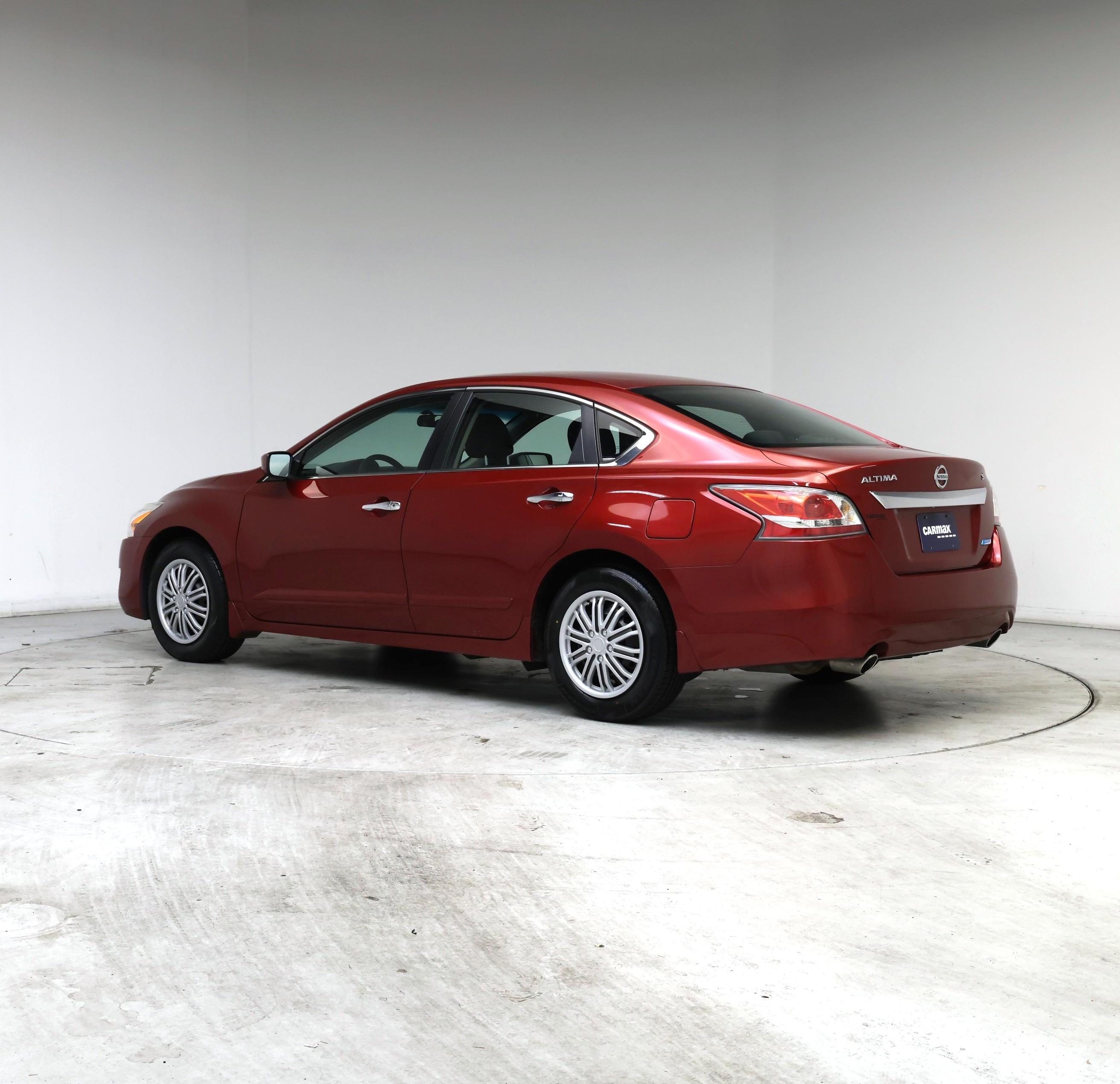Thumbnail: 2014 Nissan Altima - 2
