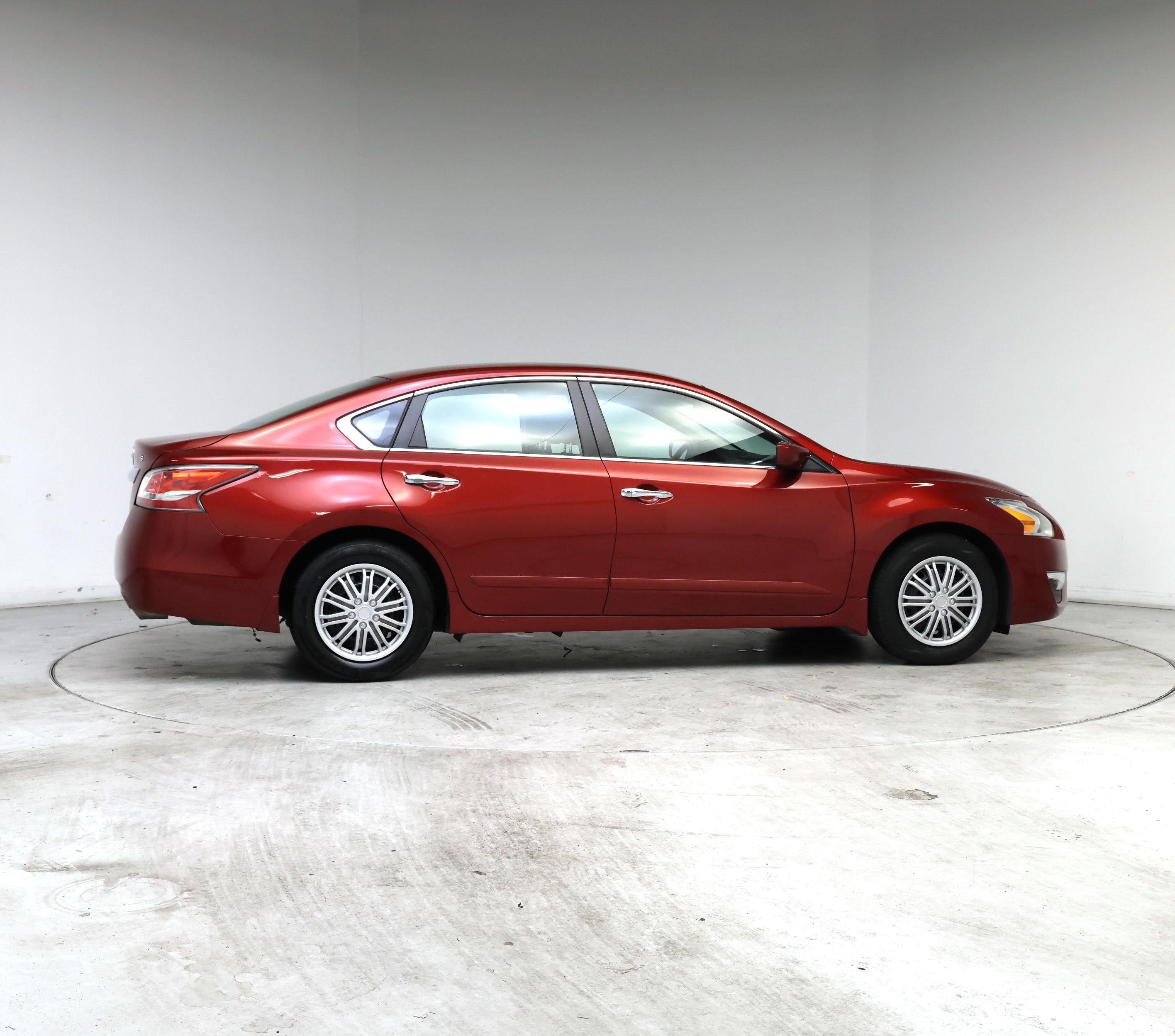 Thumbnail: 2014 Nissan Altima - 7