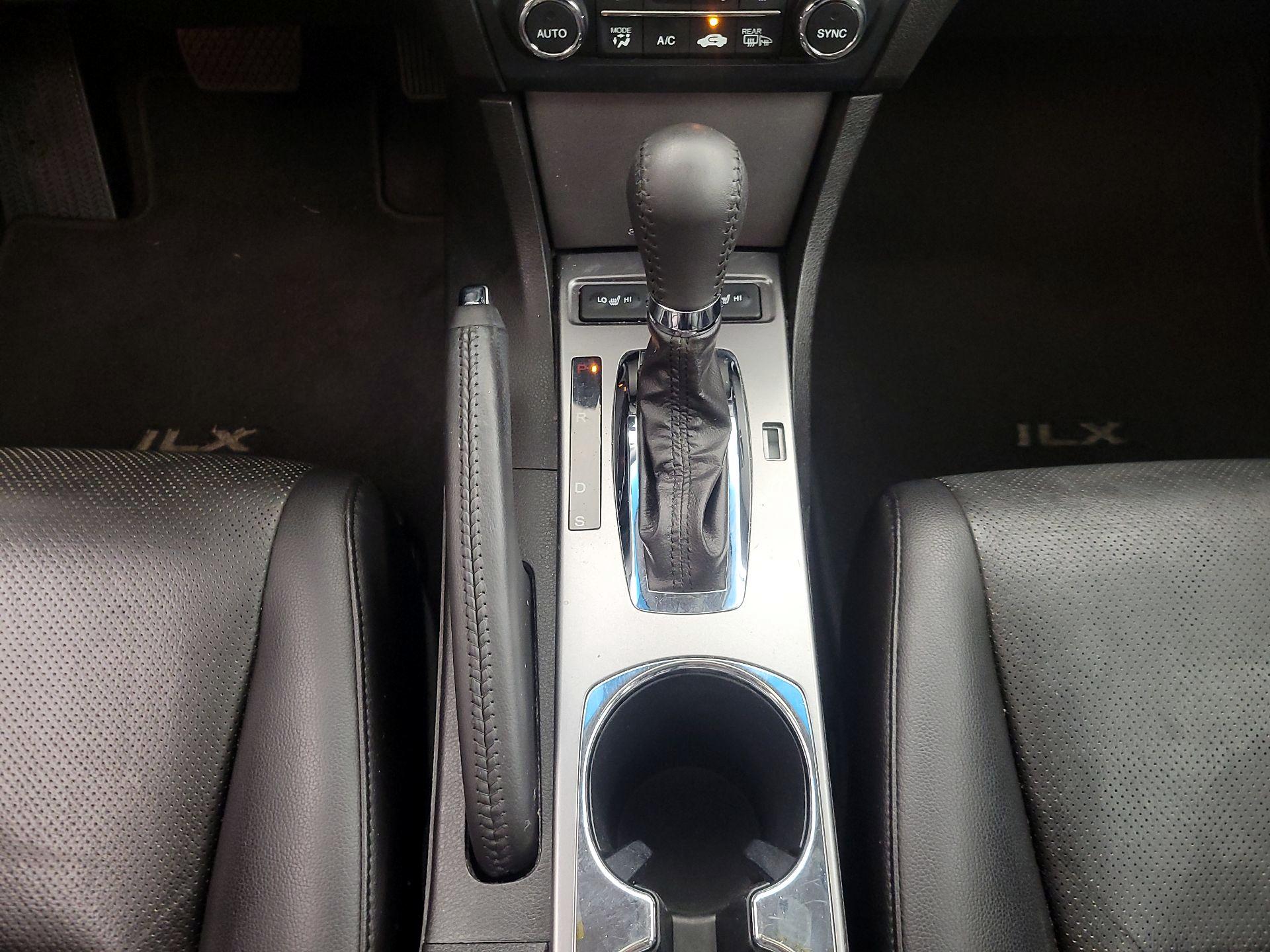 Thumbnail: 2015 Acura ILX - 16