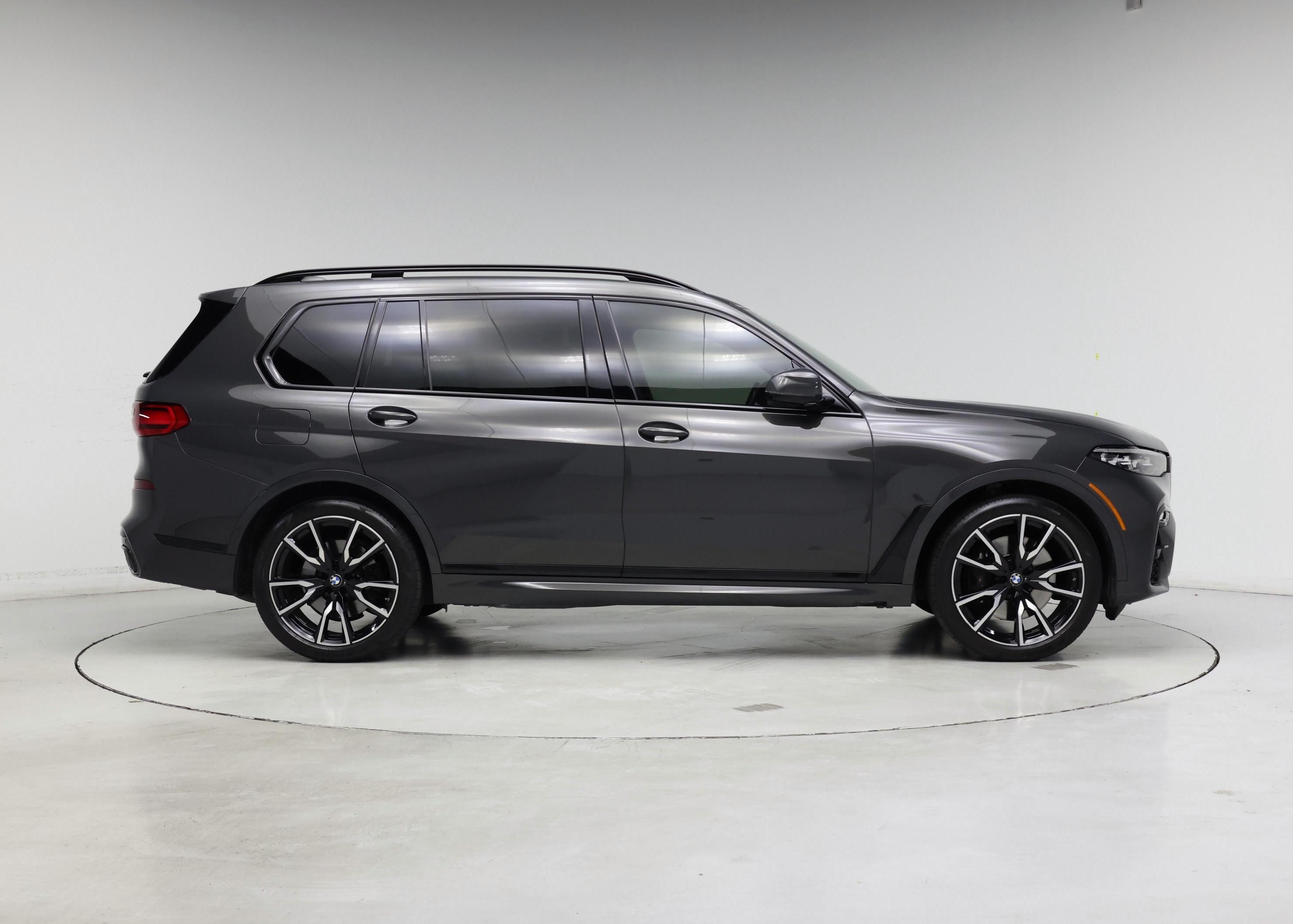 Thumbnail: 2022 BMW X7 - 7