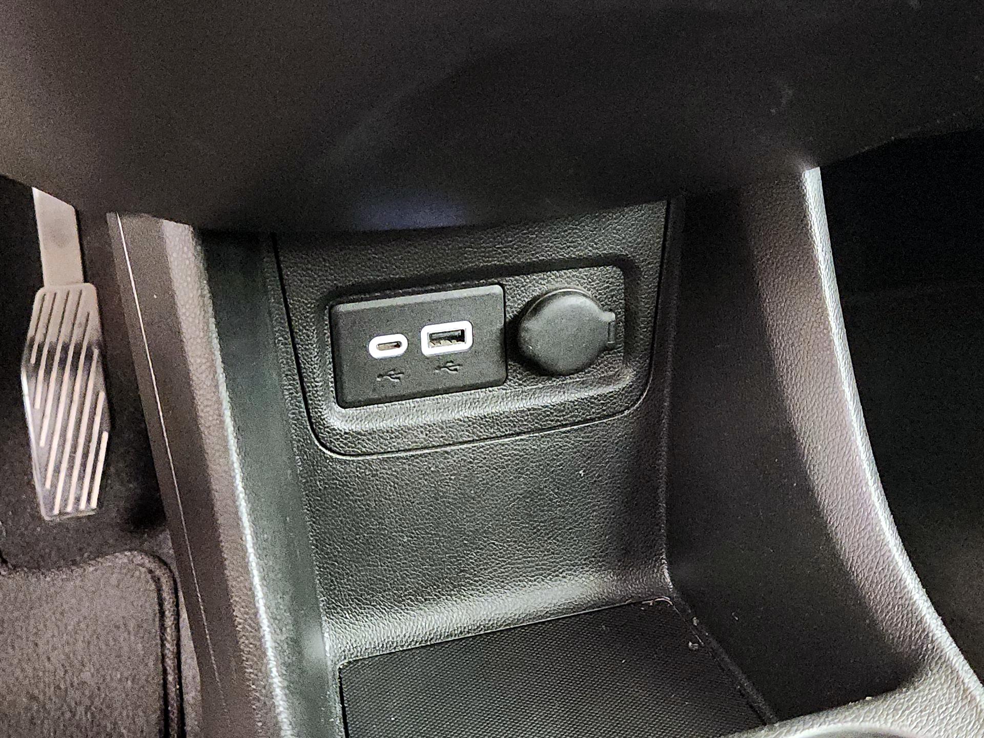 Thumbnail: 2021 Chevrolet Spark - 18