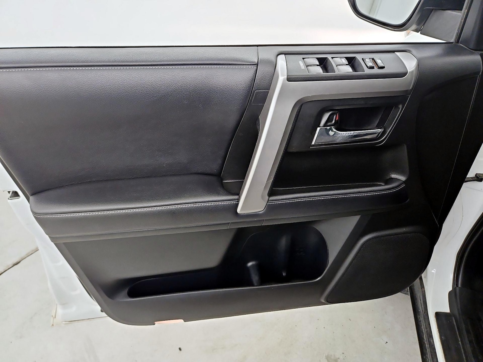 2018 Toyota 4Runner SR5 - Photo 13