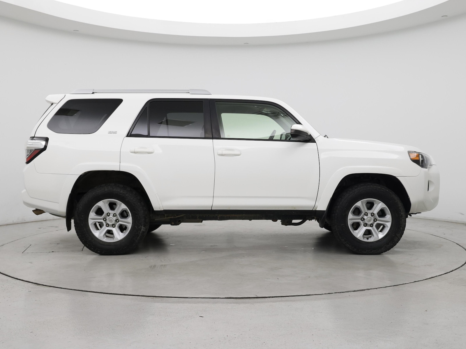 2018 Toyota 4Runner SR5 - Photo 8