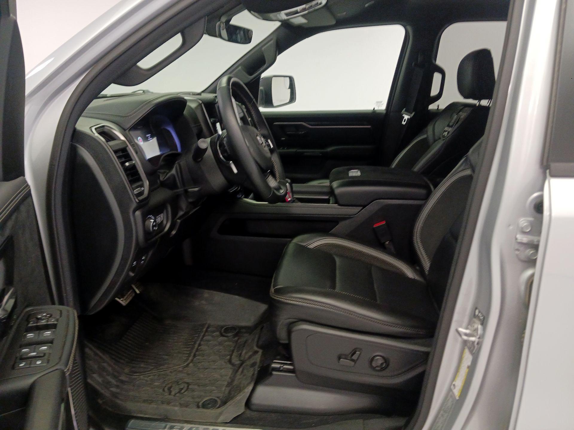 Thumbnail: 2026 RAM 1500 - 9