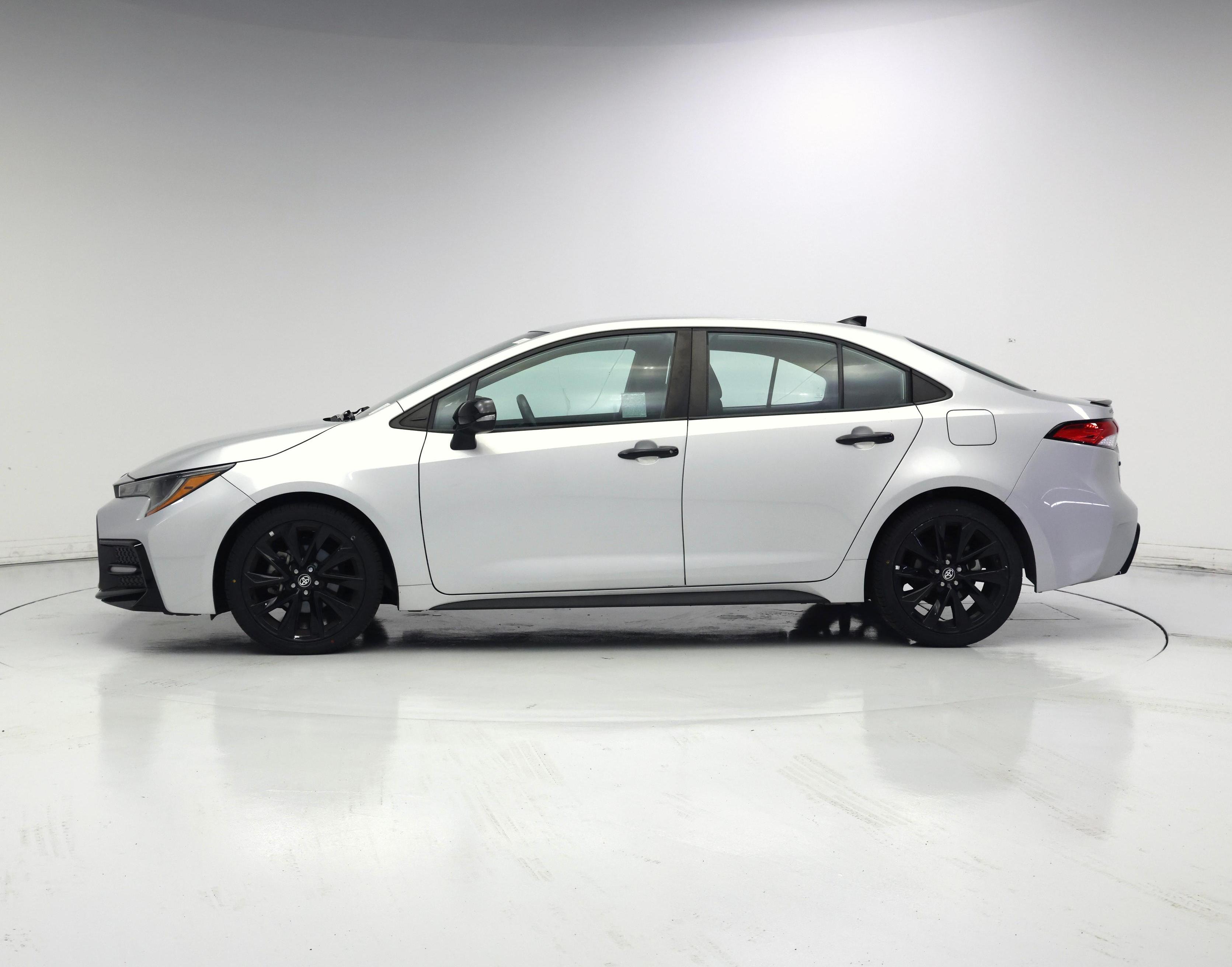 Thumbnail: 2022 Toyota Corolla - 3