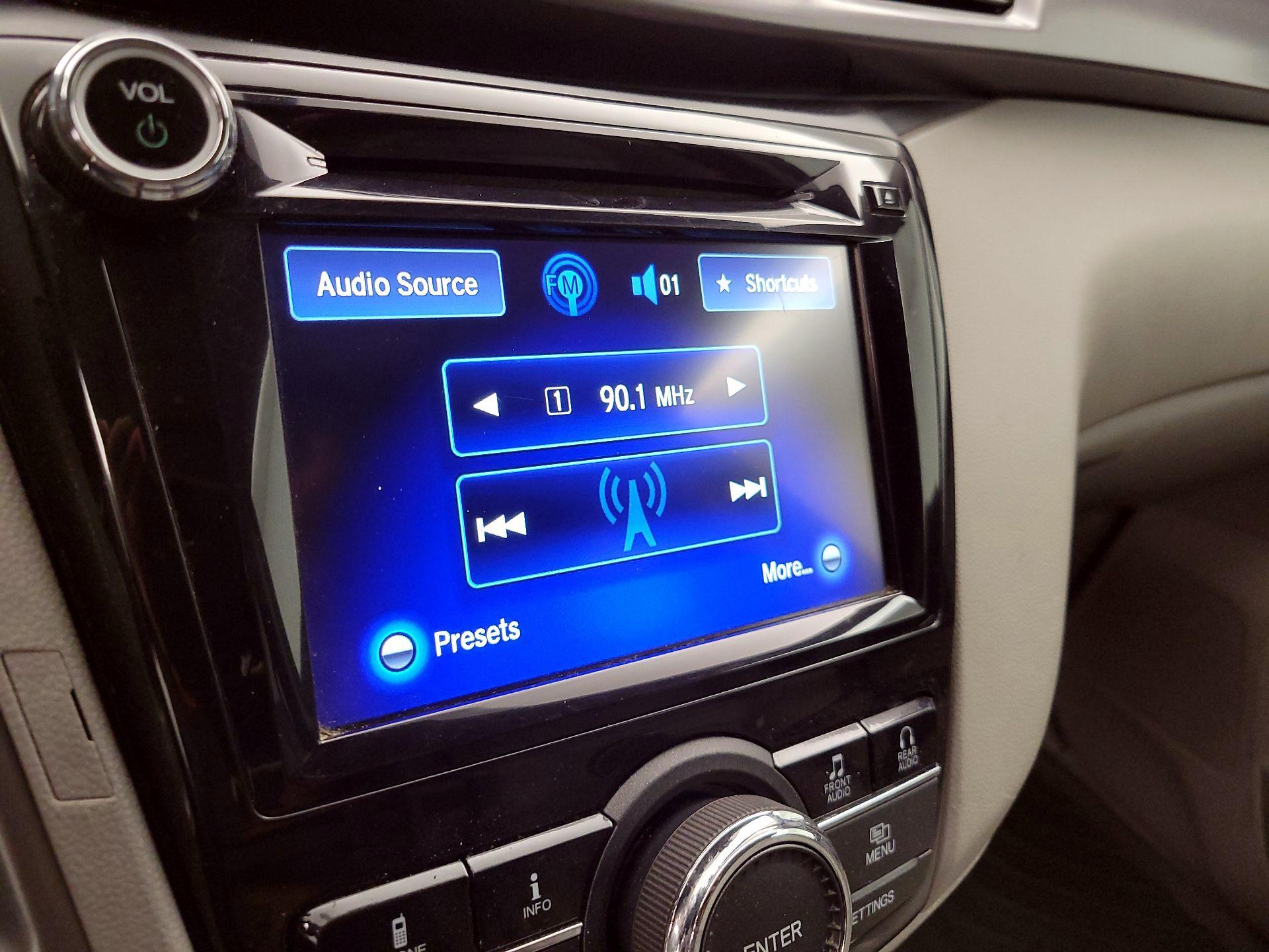 Thumbnail: 2015 Honda Odyssey - 13