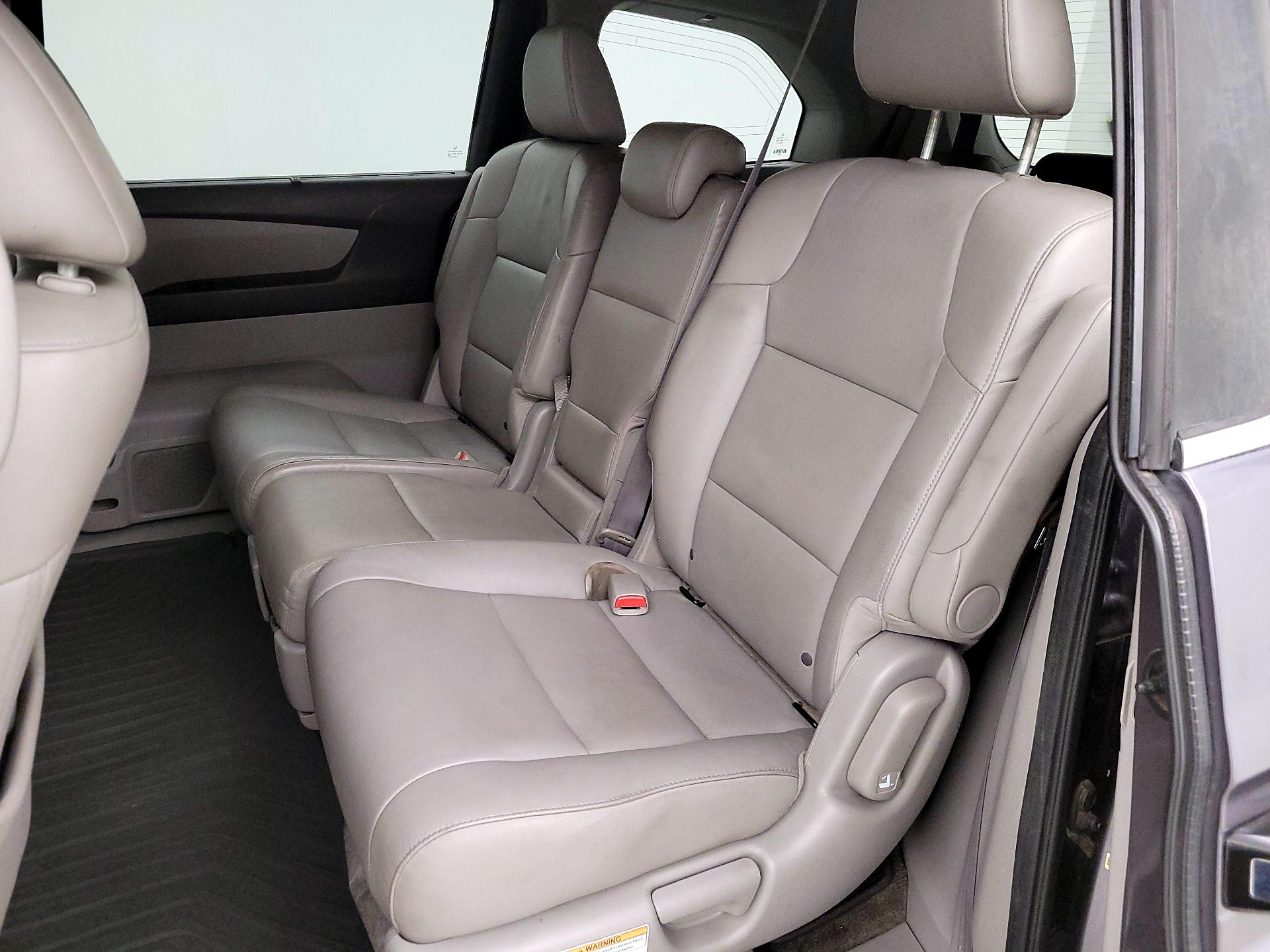 Thumbnail: 2015 Honda Odyssey - 18