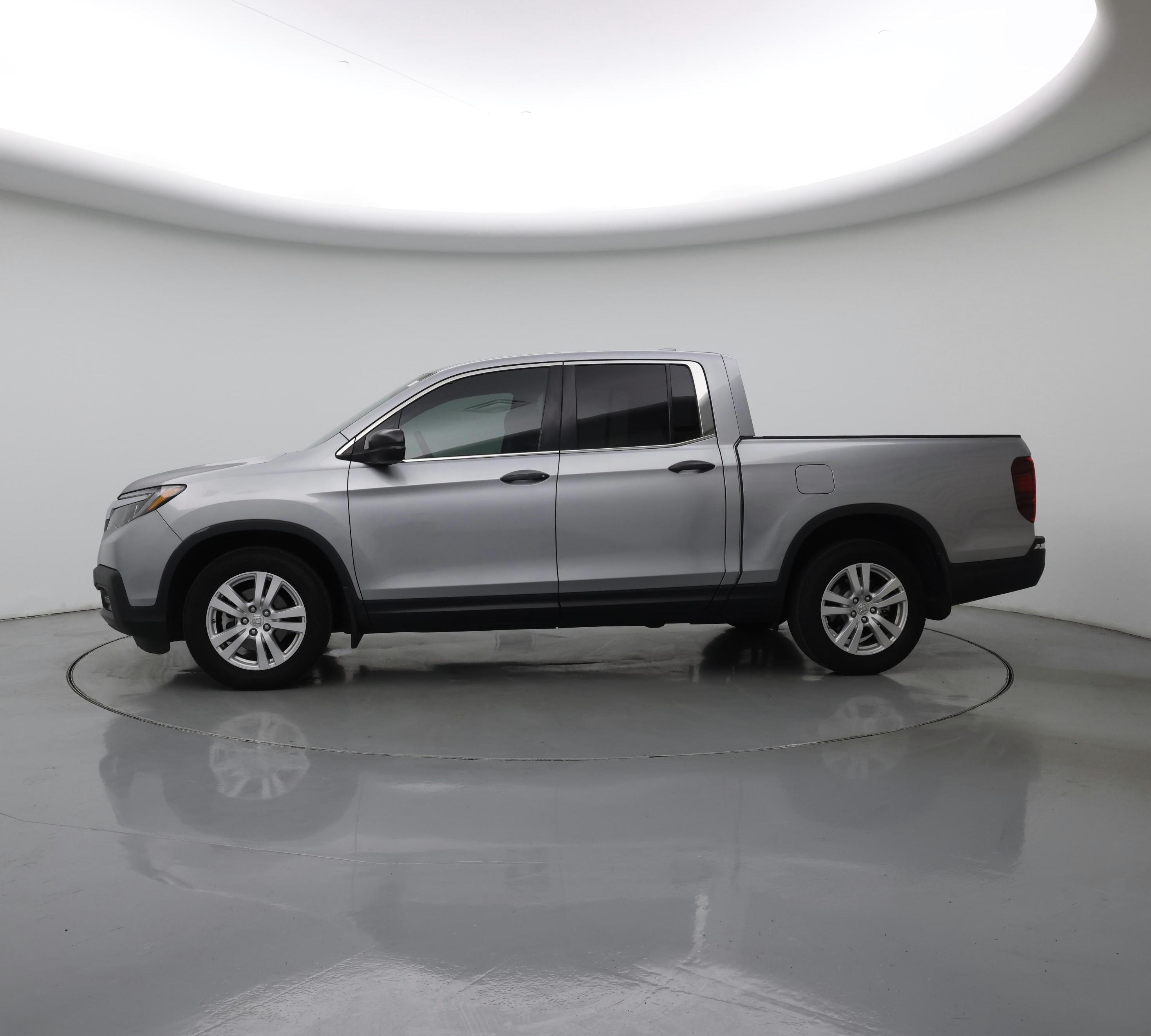 Thumbnail: 2017 Honda Ridgeline - 3