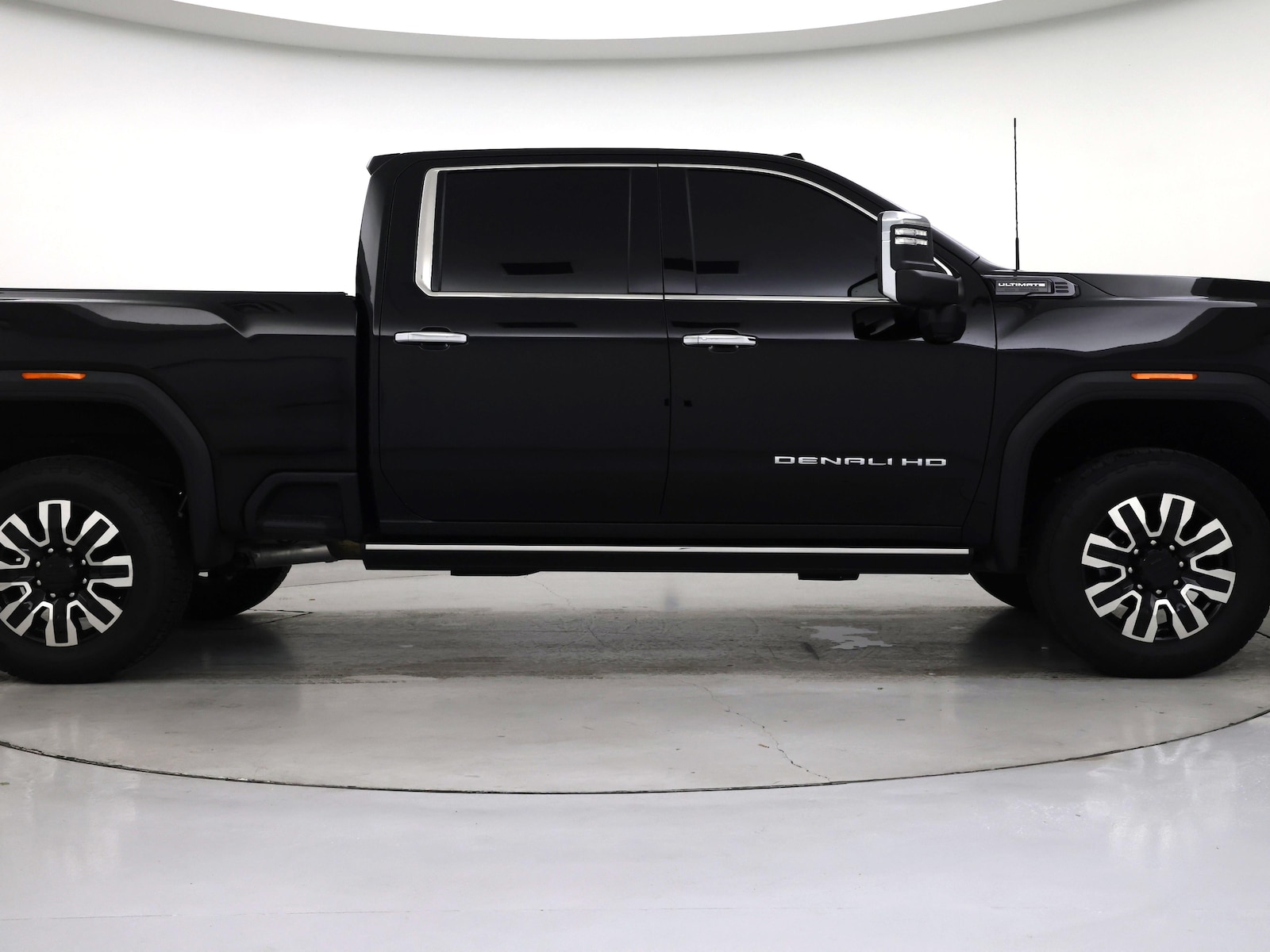 2025 GMC Sierra 2500HD Denali Ultimate - Photo 8