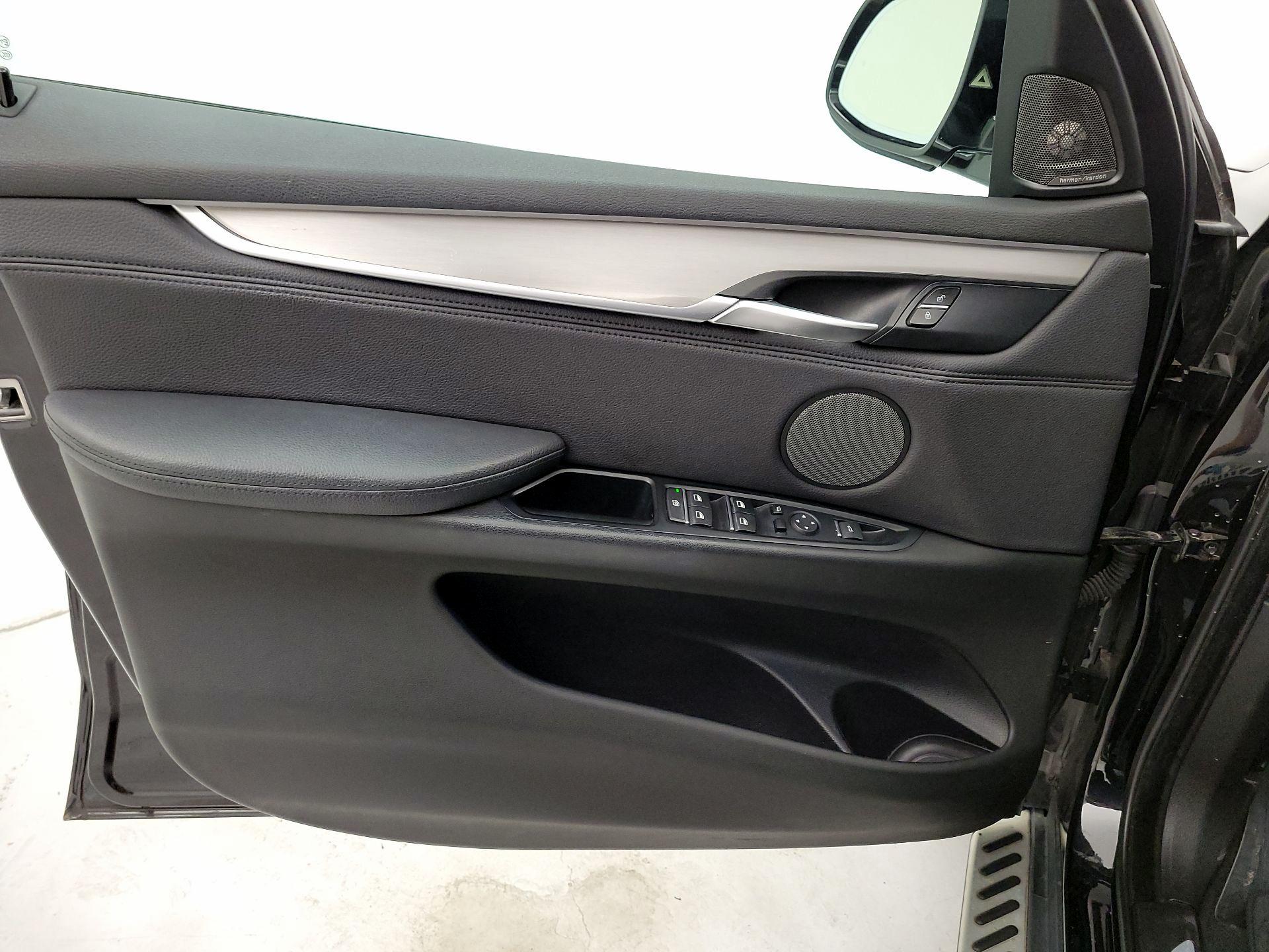 Thumbnail: 2016 BMW X5 - 12