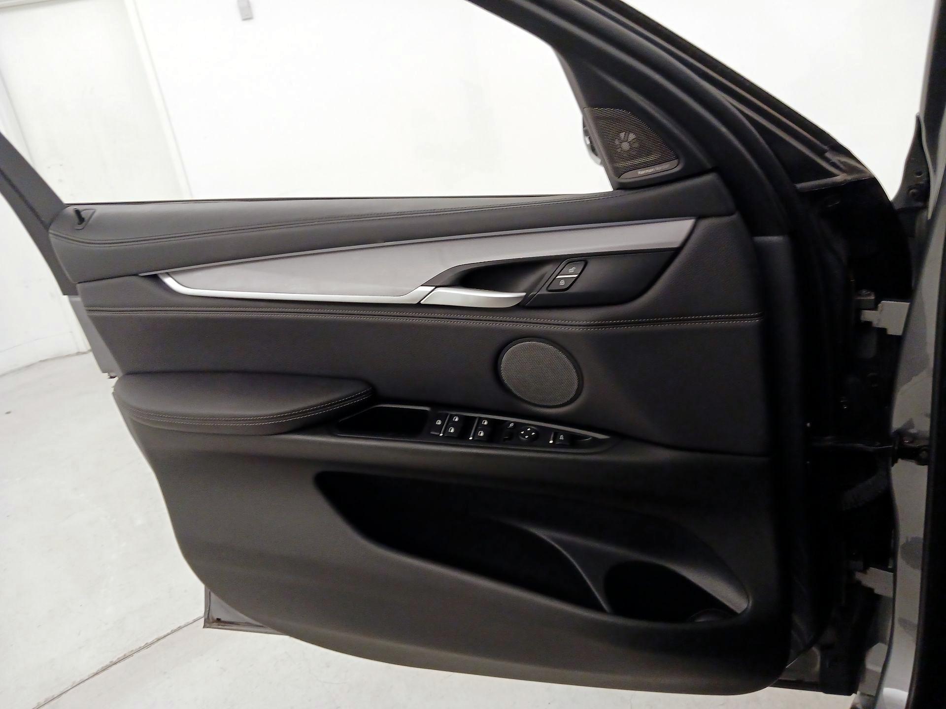 Thumbnail: 2018 BMW X6 - 12