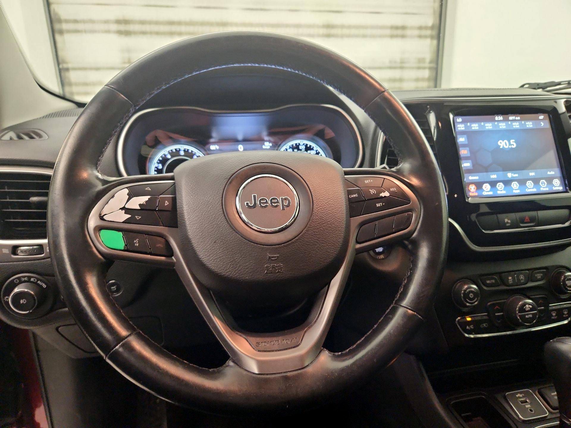 Thumbnail: 2020 Jeep Cherokee - 10