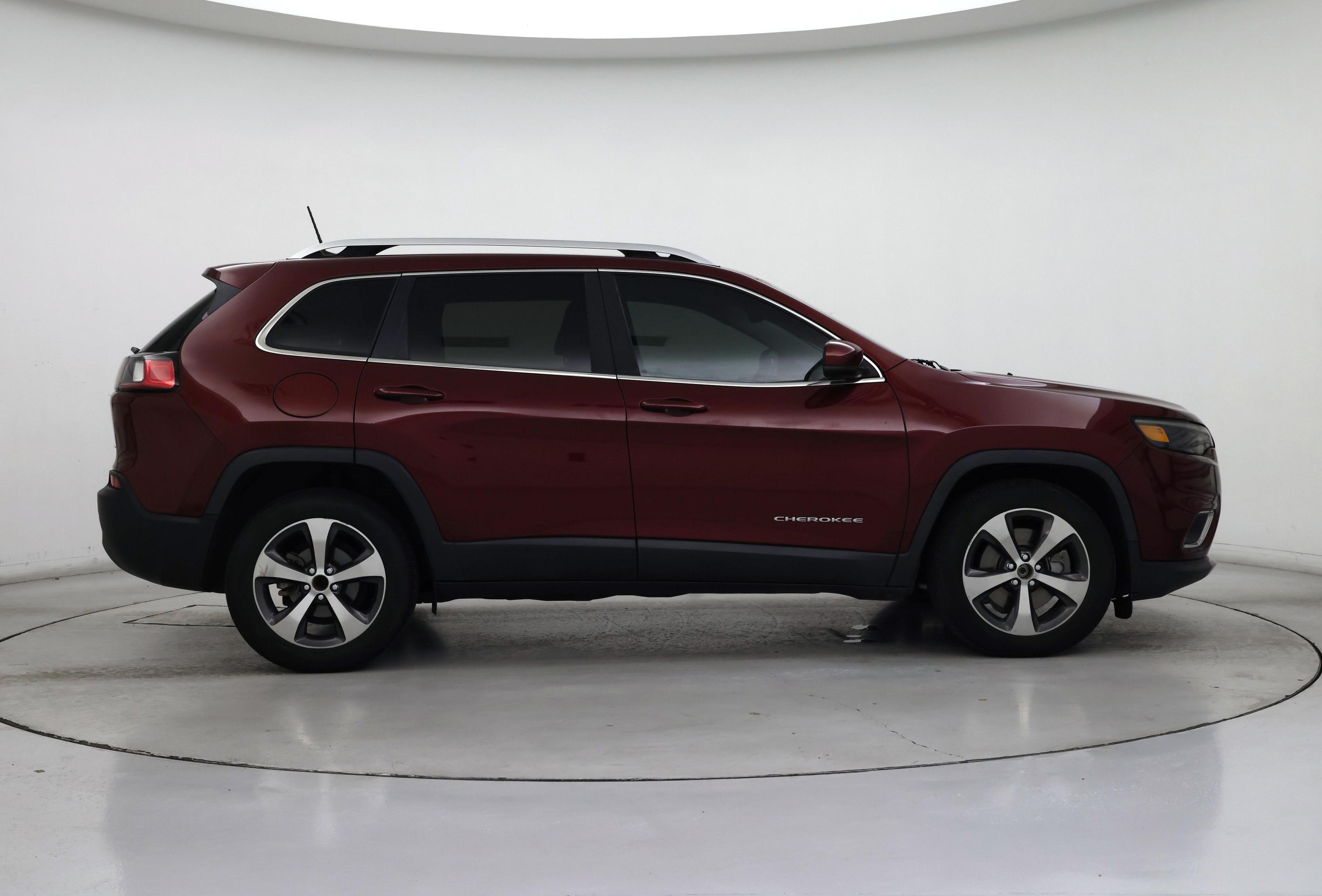 Thumbnail: 2020 Jeep Cherokee - 7