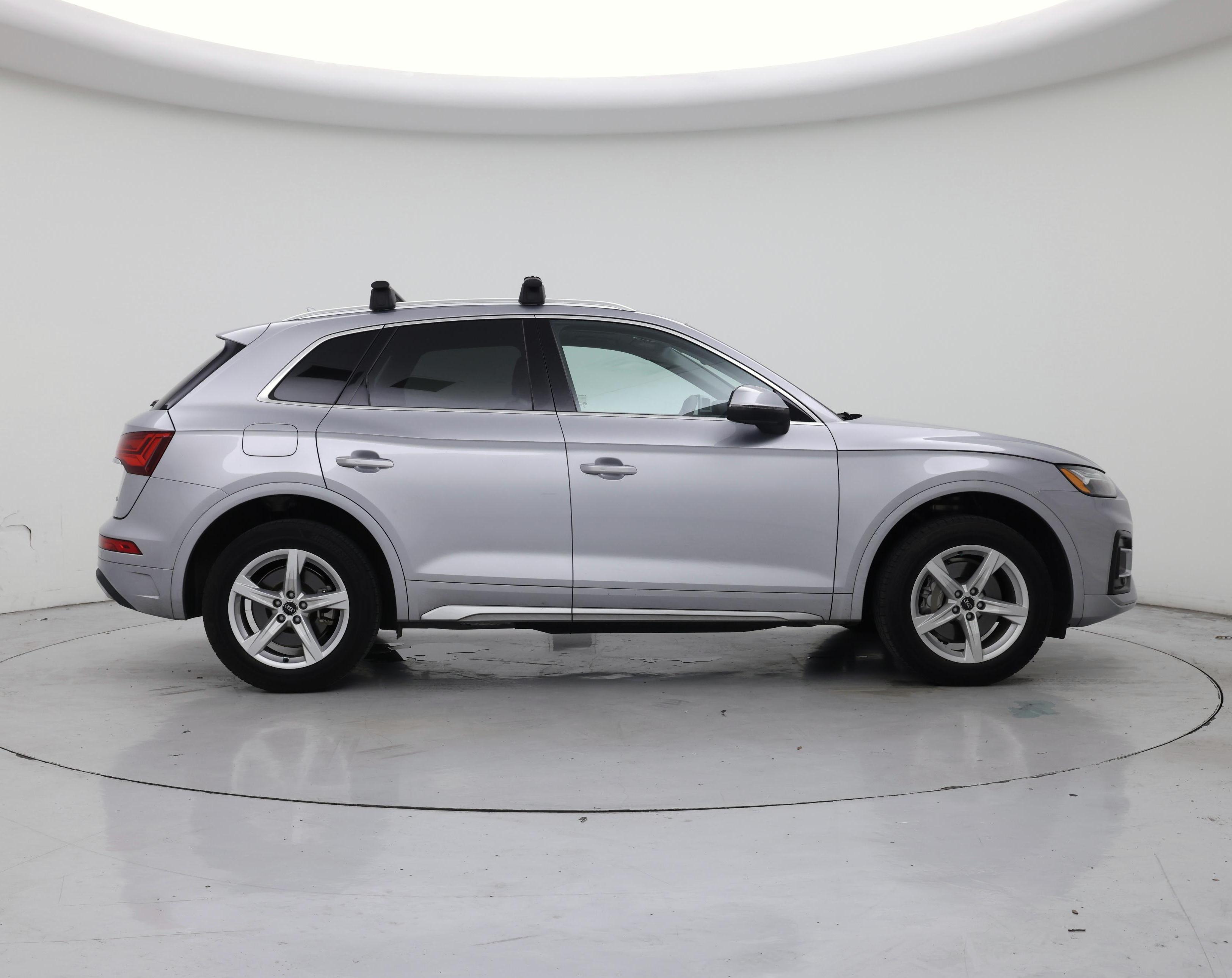 Thumbnail: 2023 Audi Q5 - 7