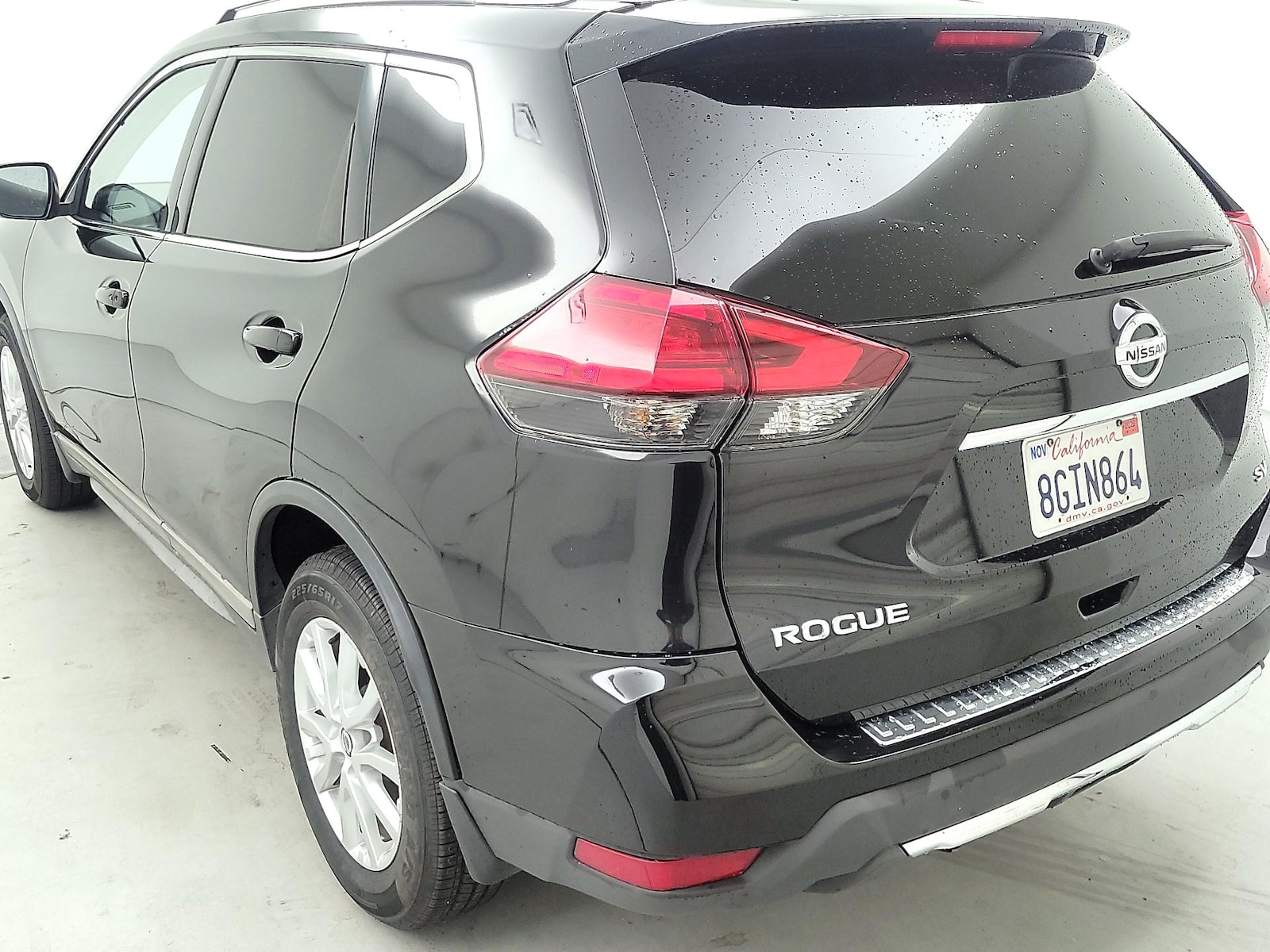2018 Nissan Rogue SV - Photo 7