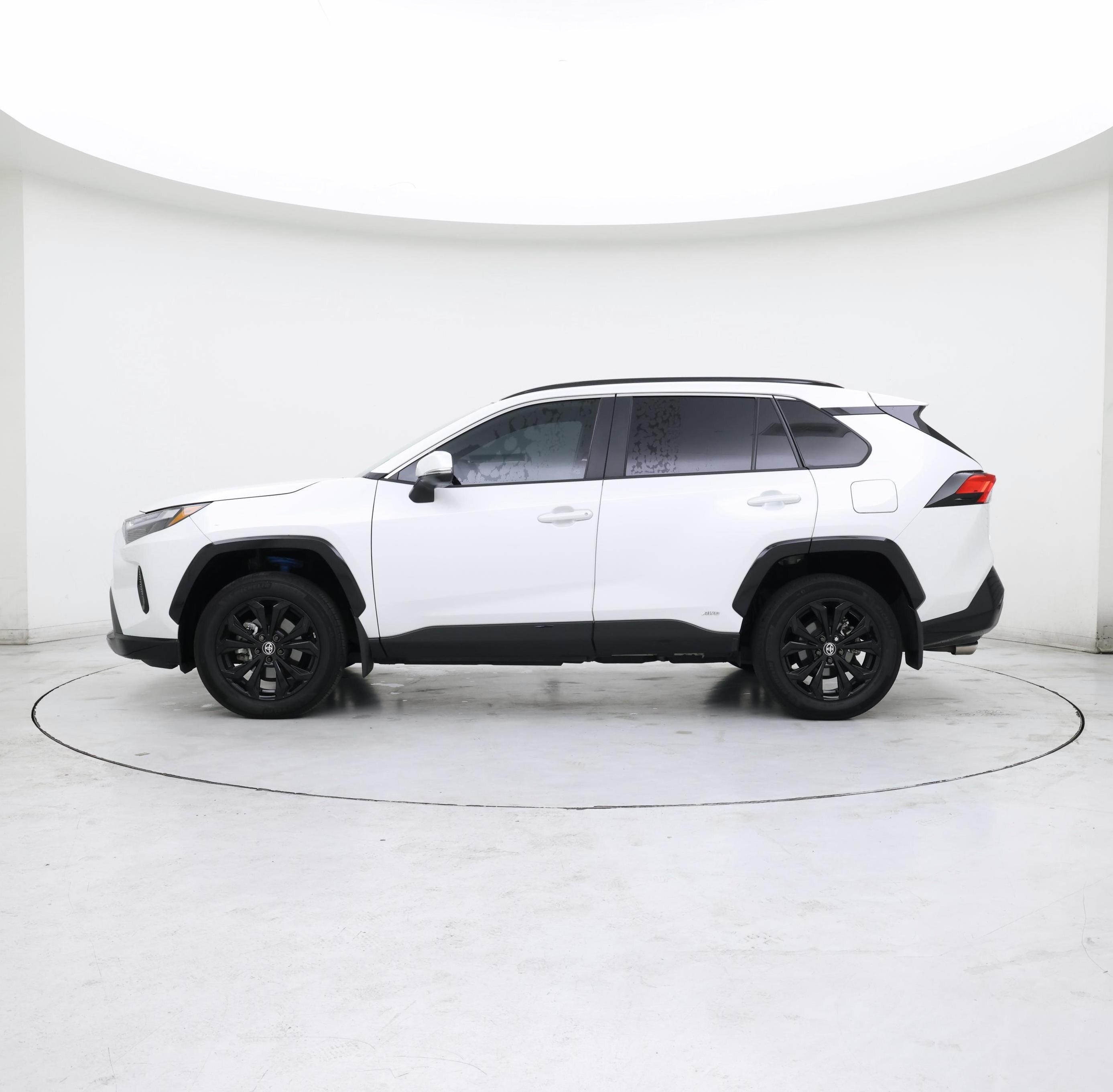Thumbnail: 2024 Toyota RAV4 - 3