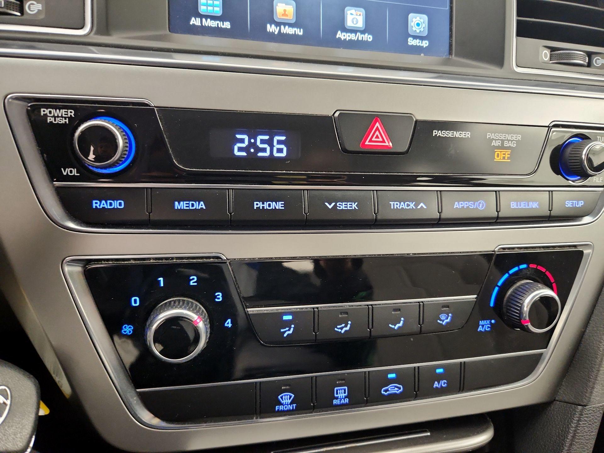 Thumbnail: 2016 Hyundai Sonata - 16