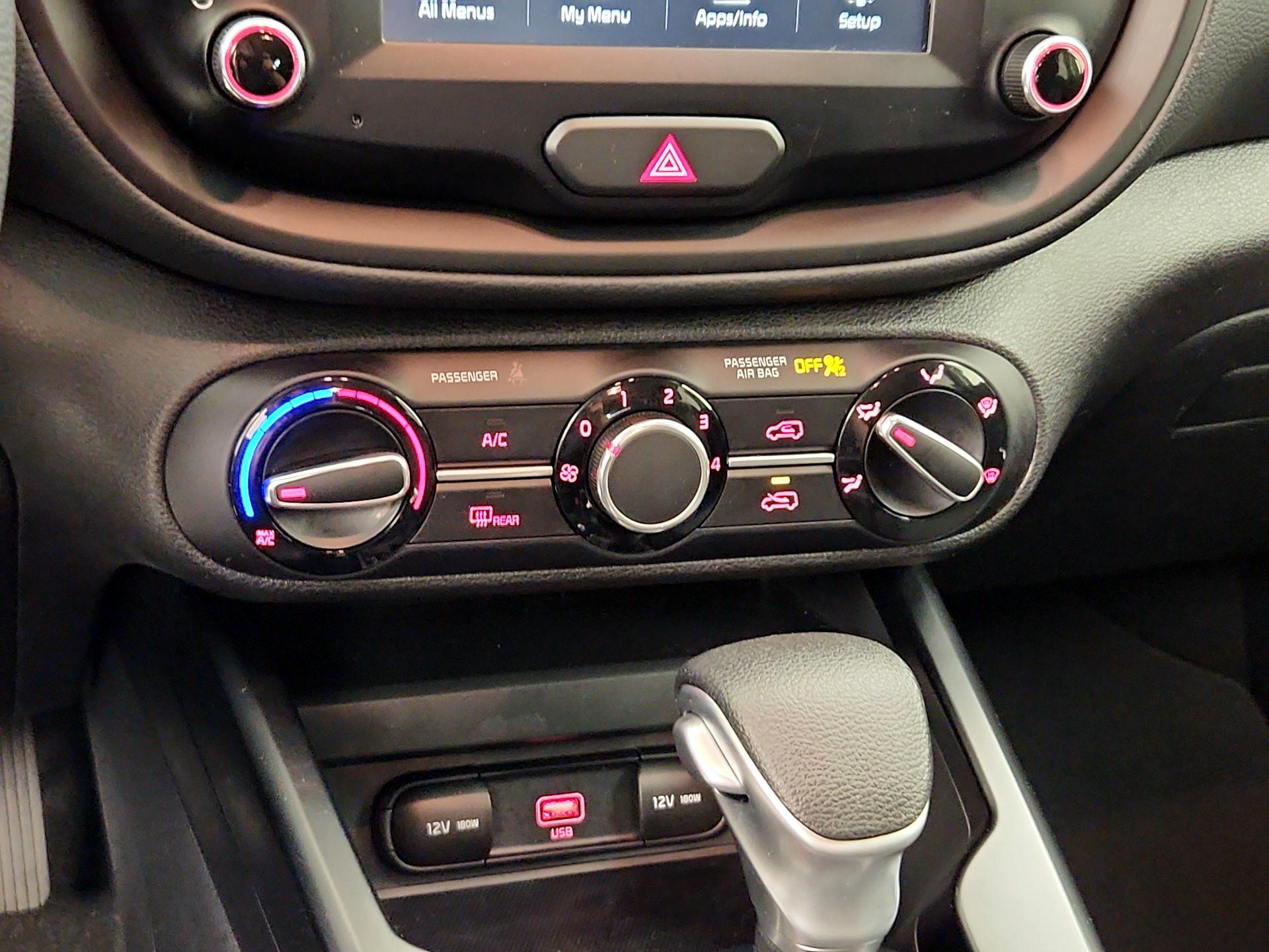 Thumbnail: 2020 Kia Soul - 16