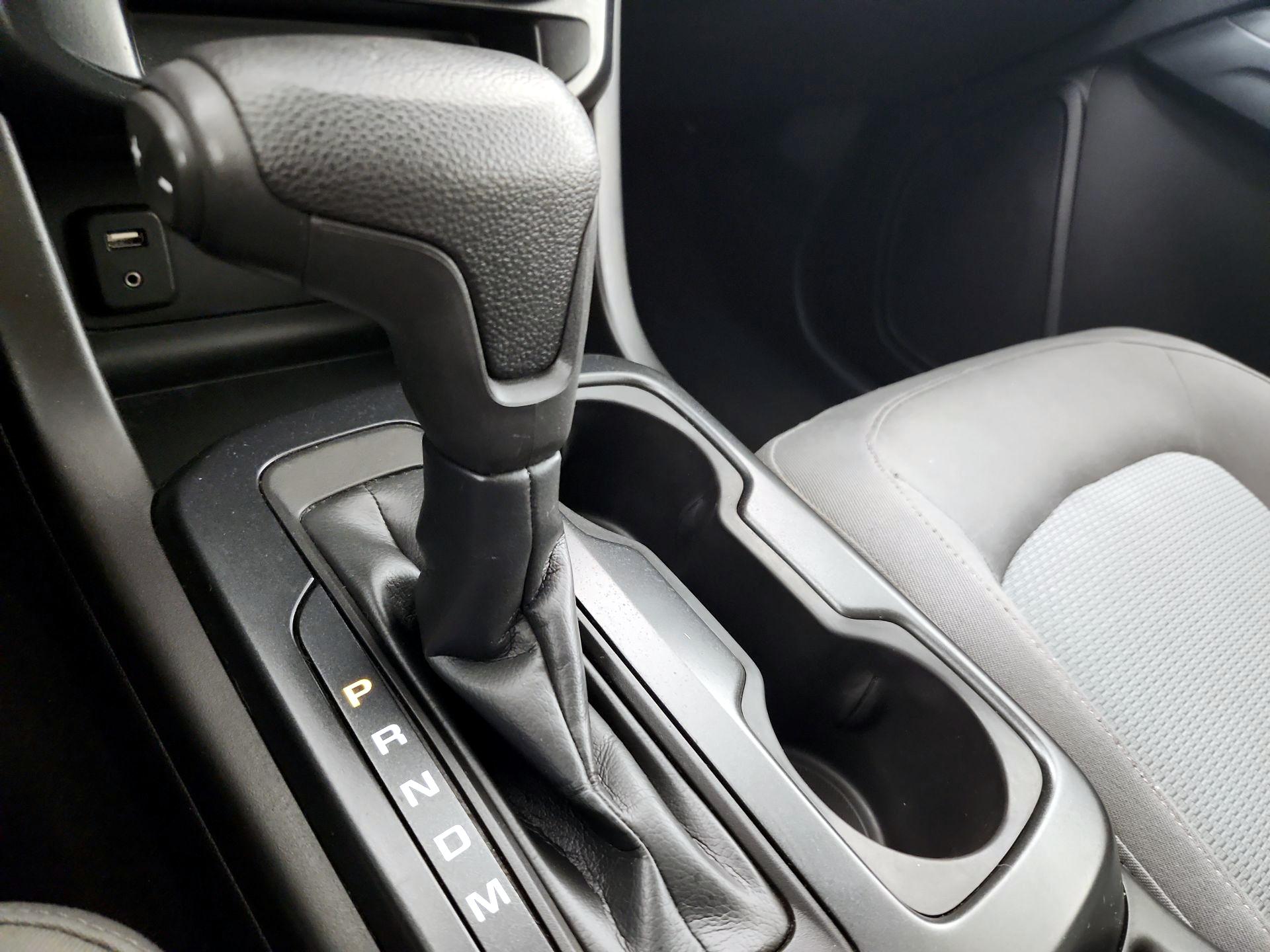 Thumbnail: 2015 Chevrolet Colorado - 17