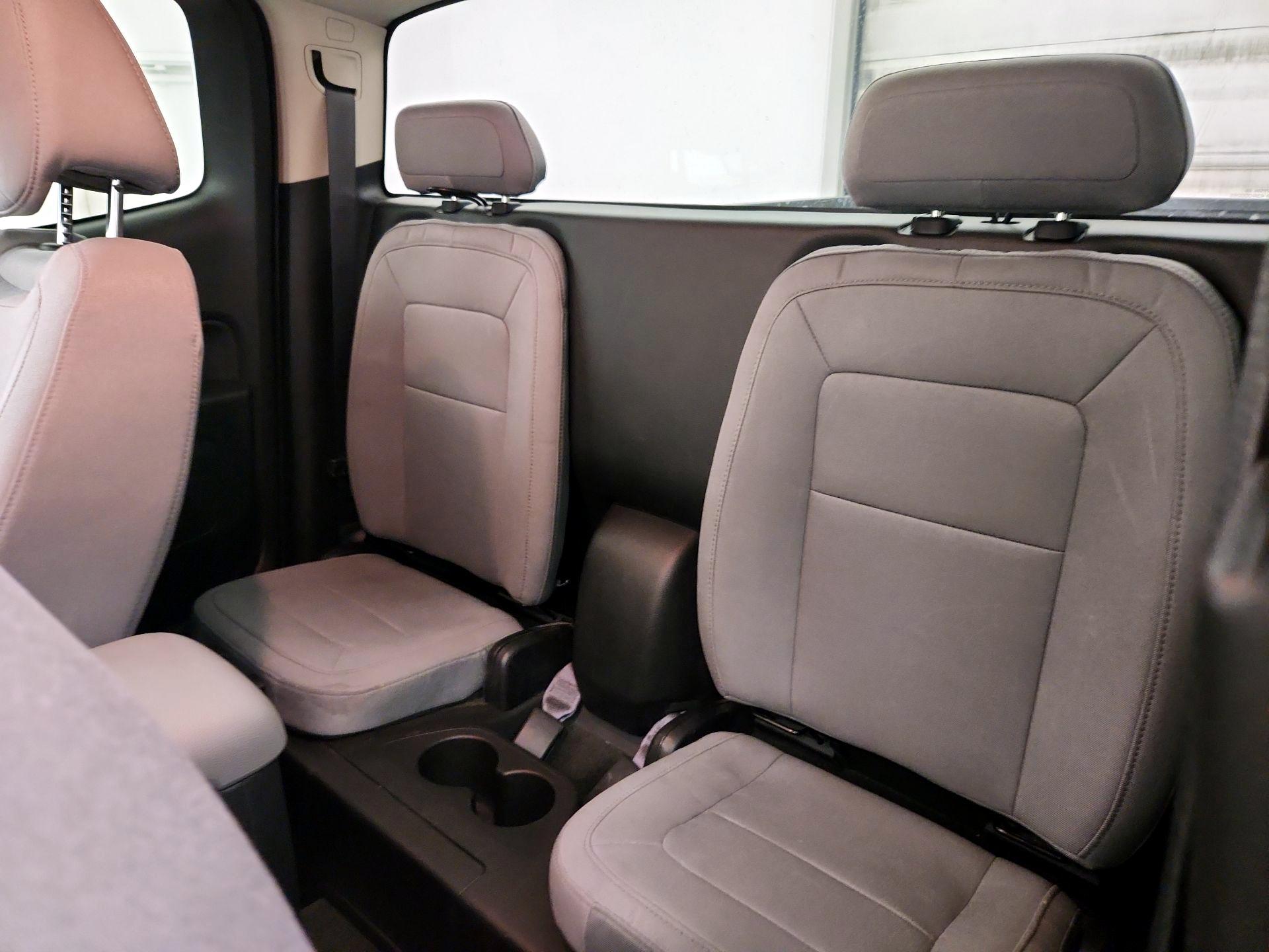 Thumbnail: 2015 Chevrolet Colorado - 19