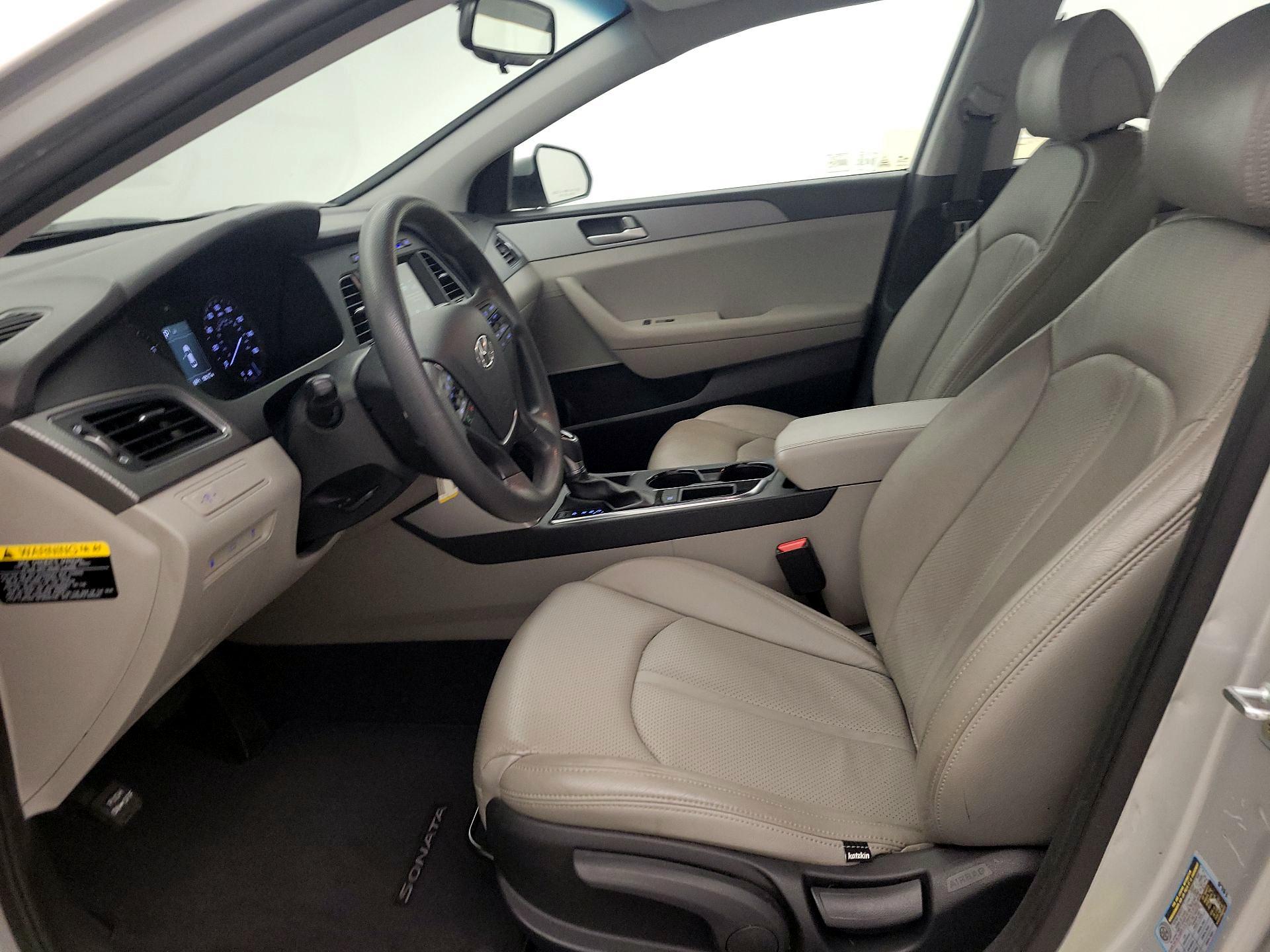 Thumbnail: 2016 Hyundai Sonata - 11