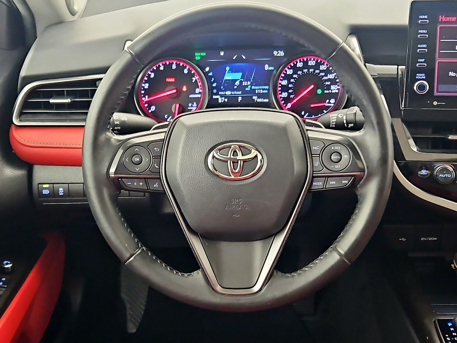 2022 Toyota Camry XSE - Photo 11