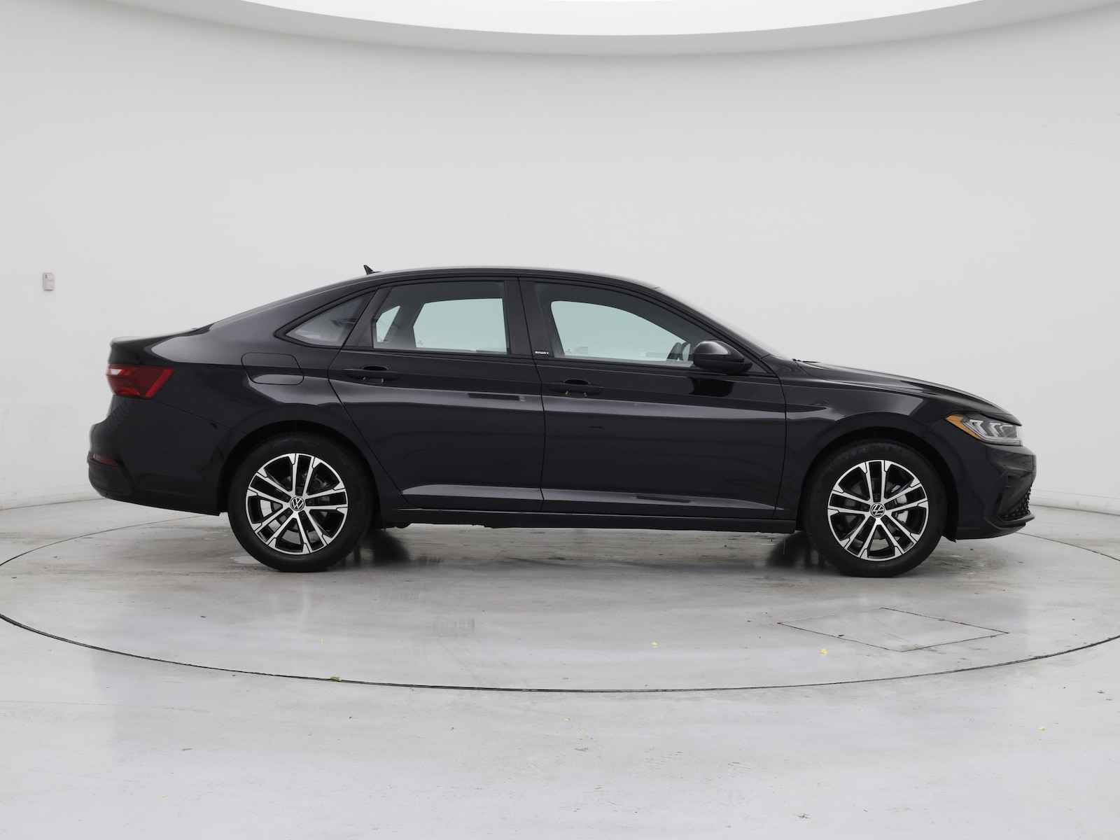 2025 Volkswagen Jetta Sport - Photo 8