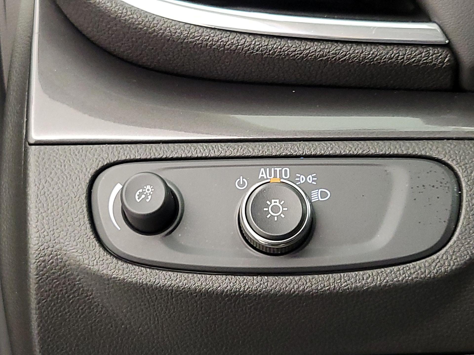 Thumbnail: 2020 Buick Encore - 13