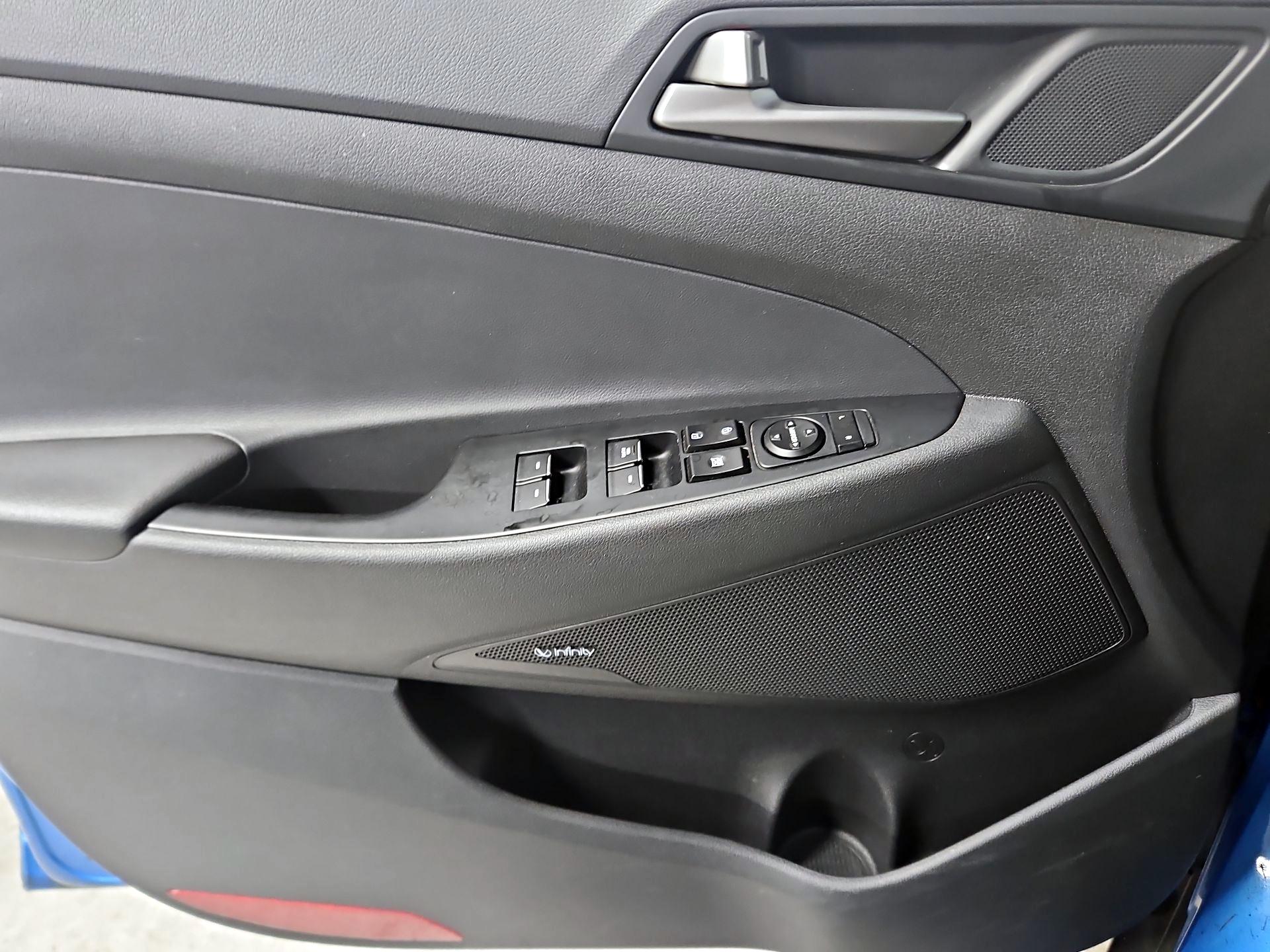Thumbnail: 2018 Hyundai Tucson - 12