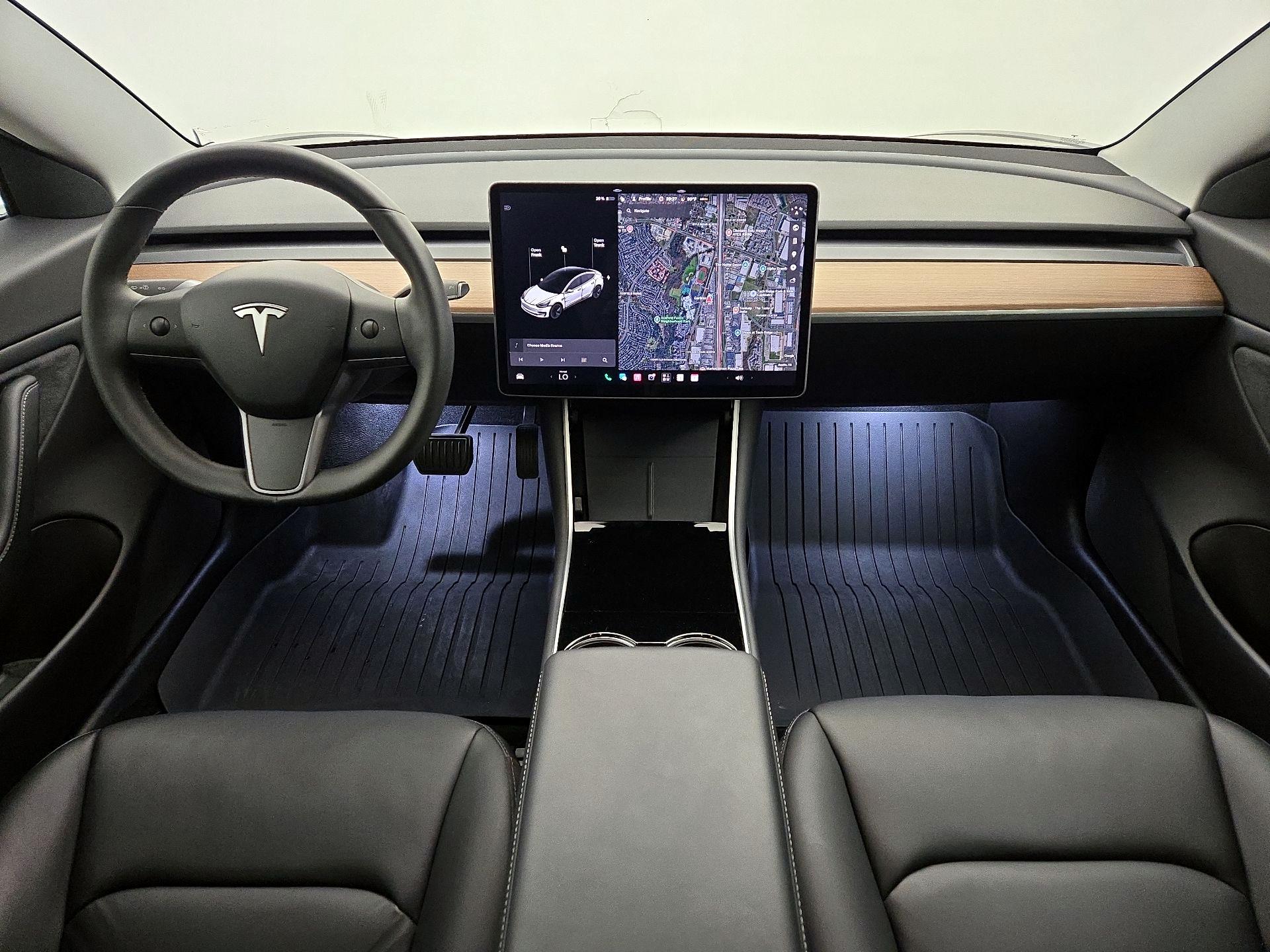 Thumbnail: 2020 Tesla Model 3 - 9