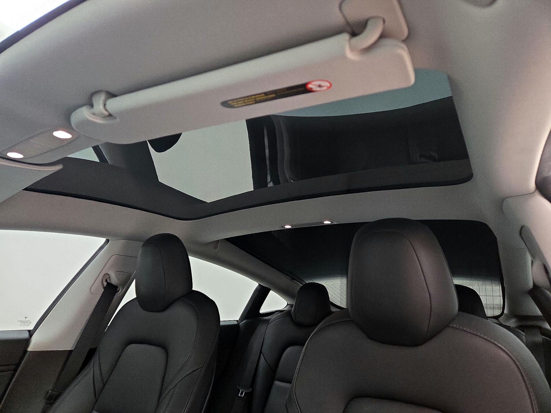 Thumbnail: 2020 Tesla Model 3 - 18