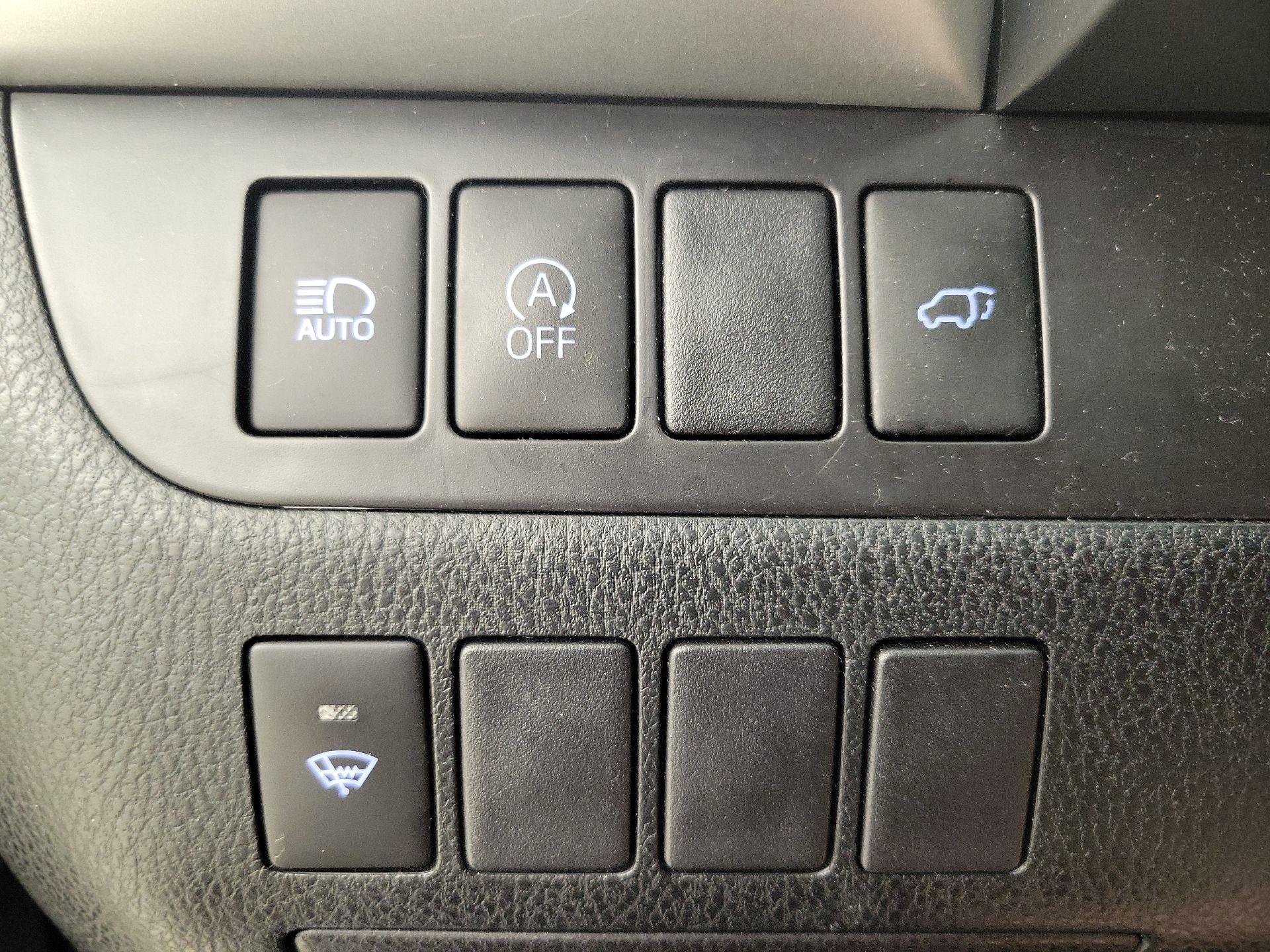 Thumbnail: 2019 Toyota Highlander - 13