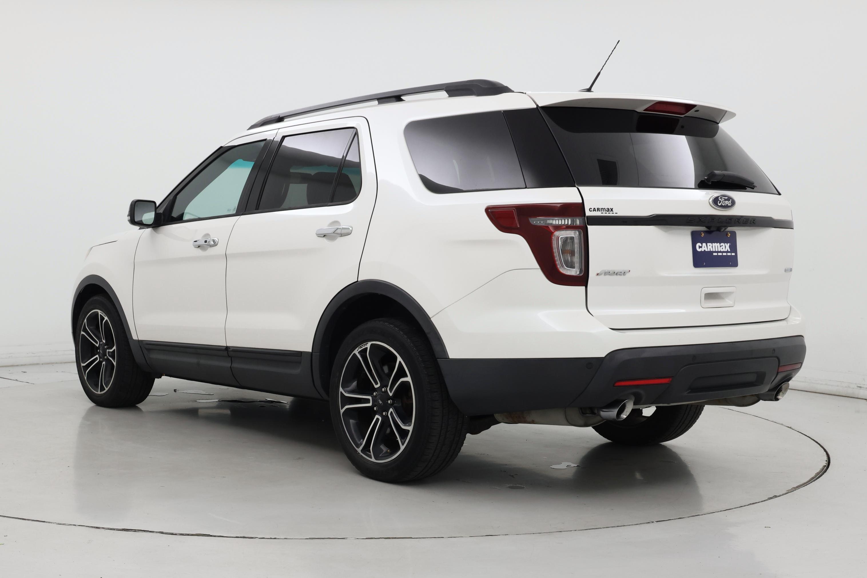 Thumbnail: 2014 Ford Explorer - 2
