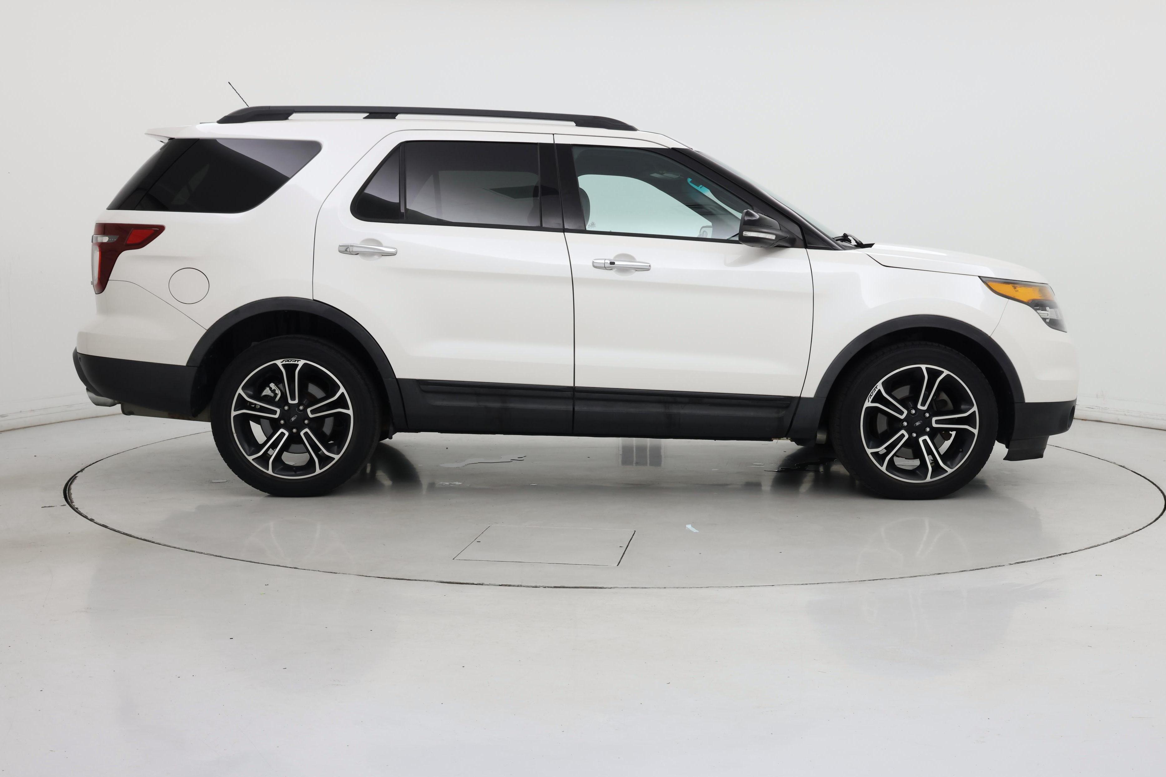 Thumbnail: 2014 Ford Explorer - 7